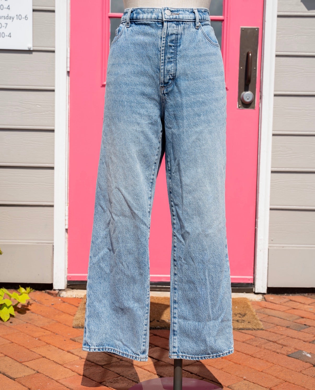 Ann Taylor LOFT Rivete light wash jeans size 10