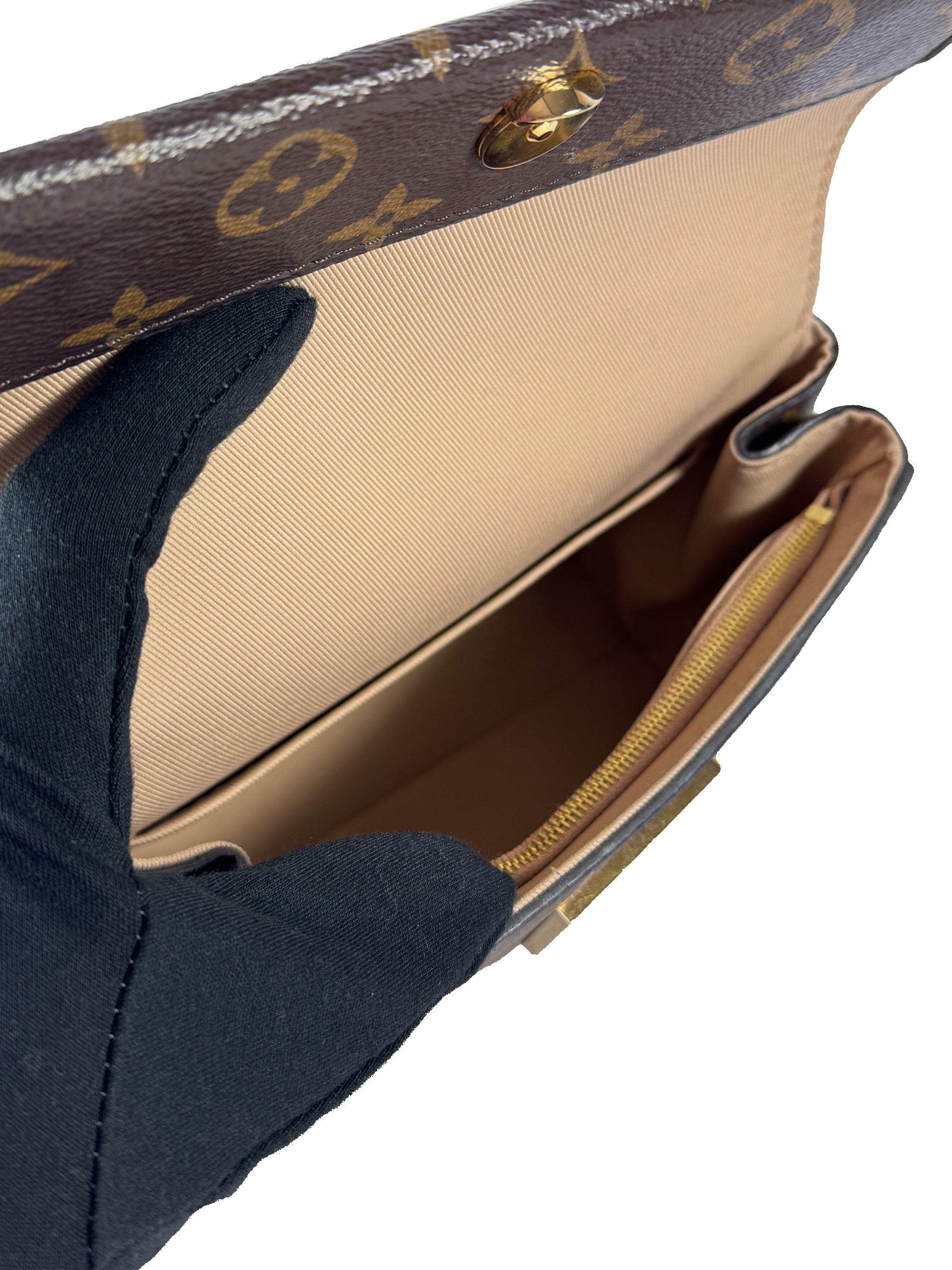 Louis Vuitton monogram Cluny Mini NFC