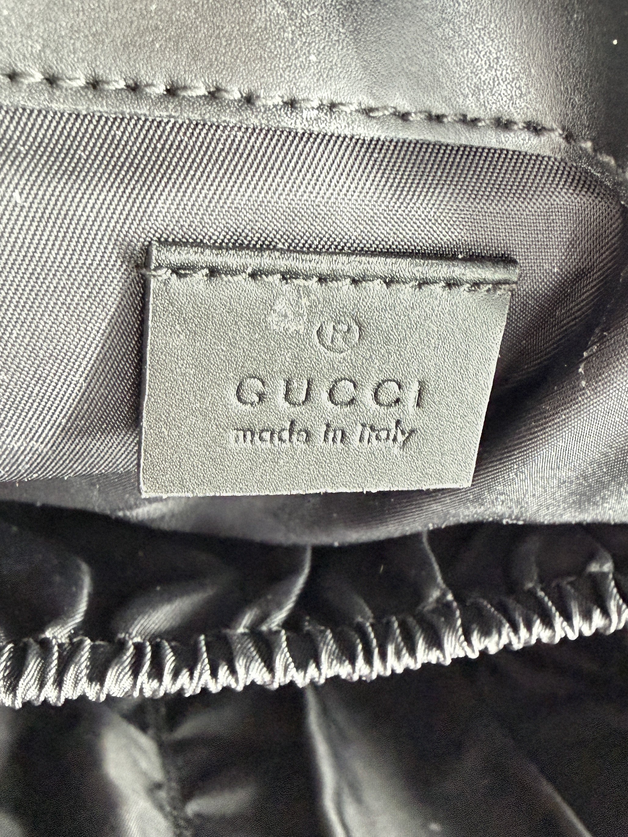 Gucci black GG Supreme messenger diaper bag 495909 525040