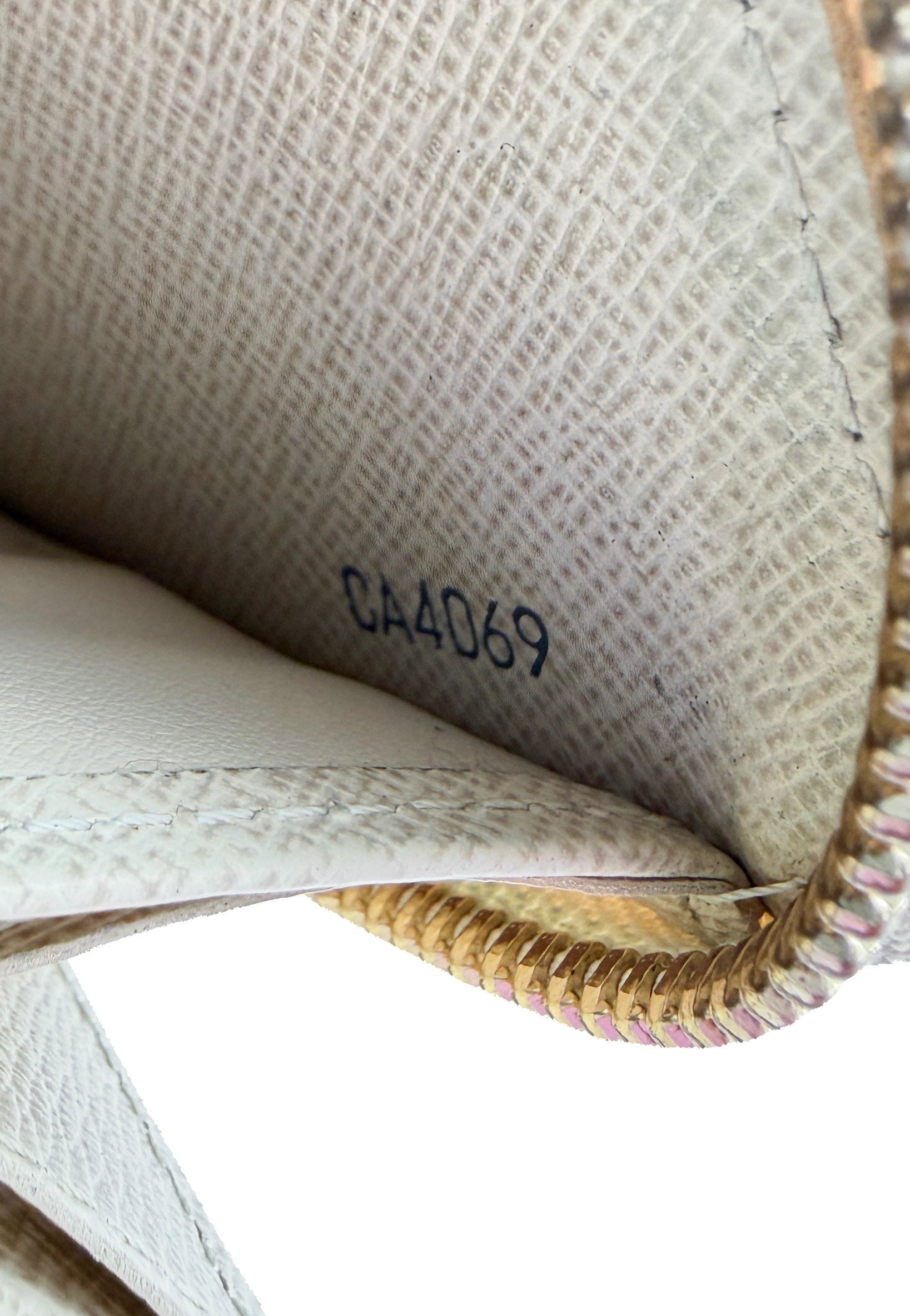 Louis Vuitton damier azur zippy wallet CA4069