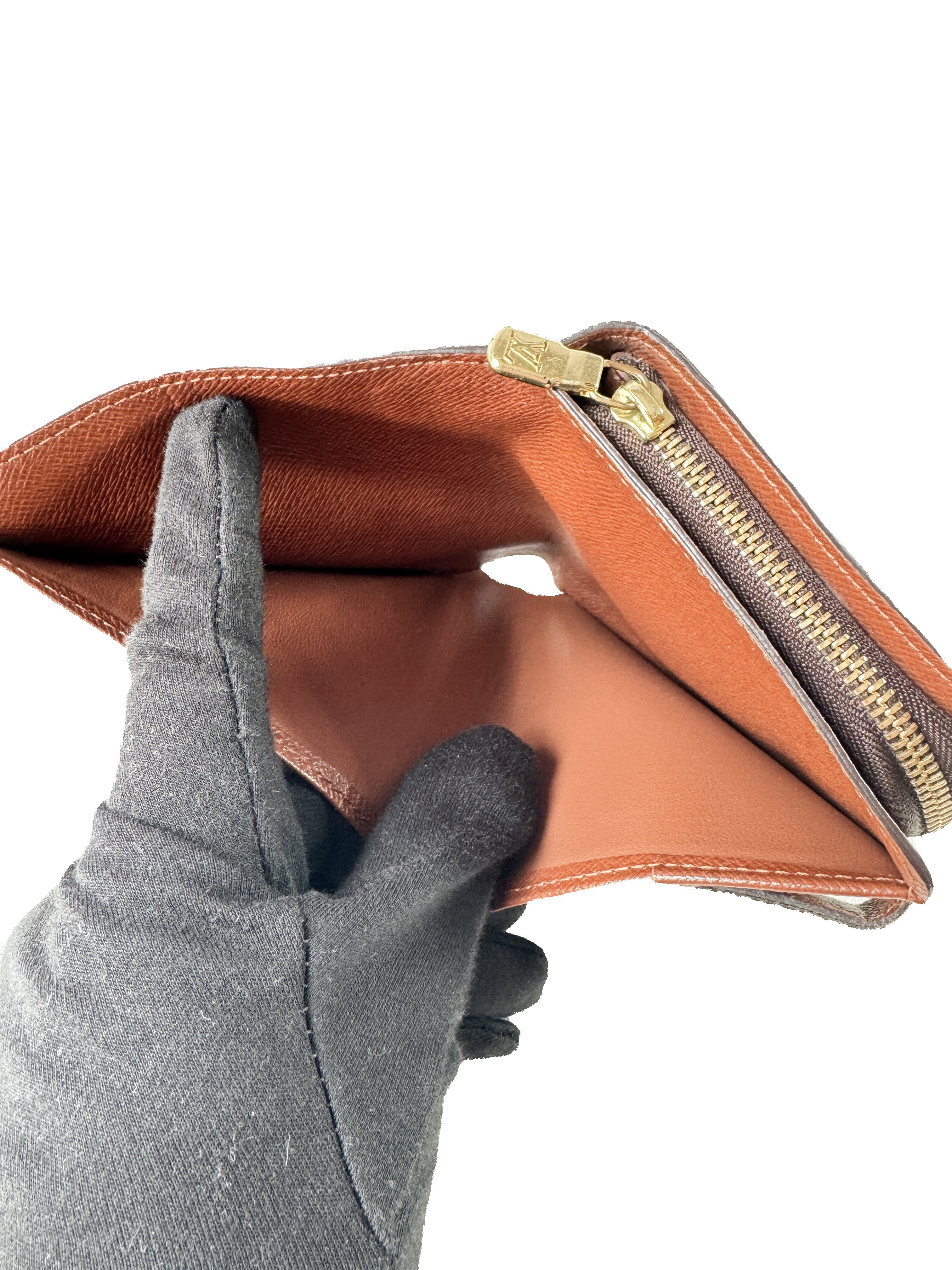 Louis Vuitton monogram compact wallet CT0064