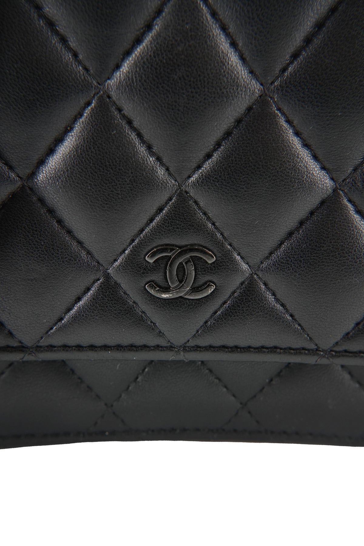 Chanel black quilted So Black classic wallet on chain KN15TKNK
