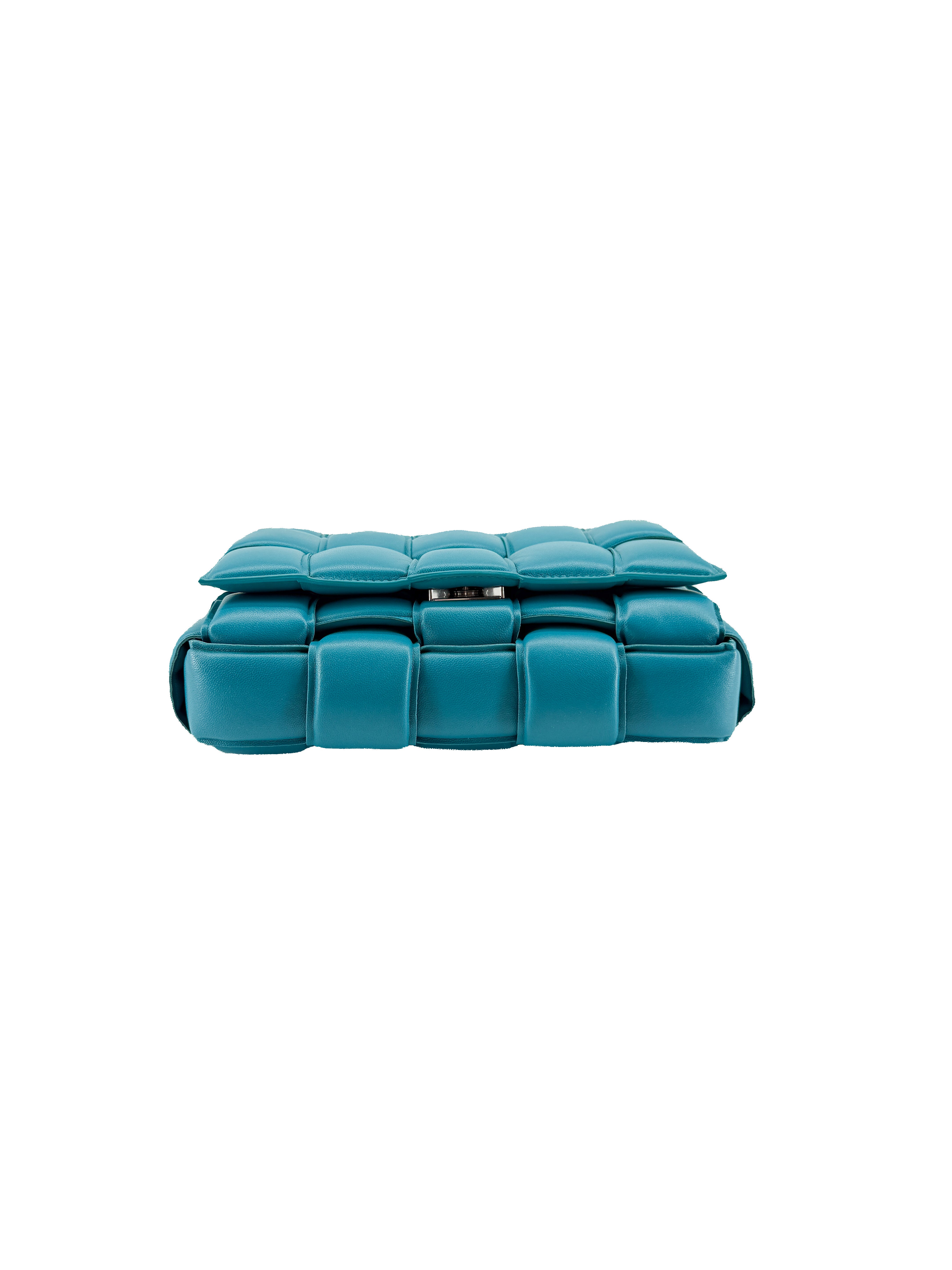 Bottega Veneta blue padded Cassette maxi bag B09693824D
