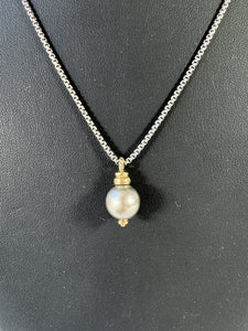 David Yurman gray pearl necklace