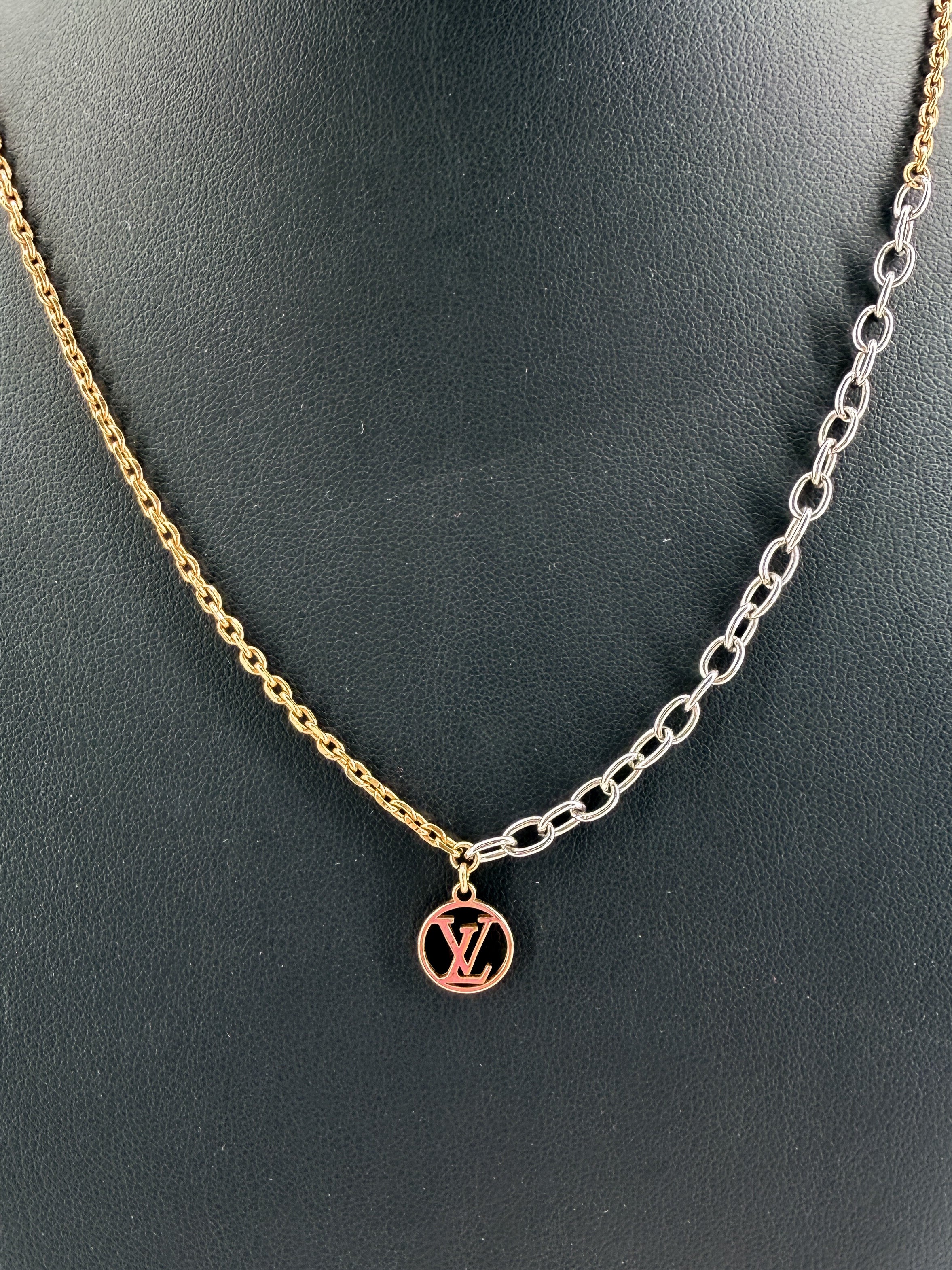 Louis Vuitton logomania necklace gold tone/silver tone OB0155