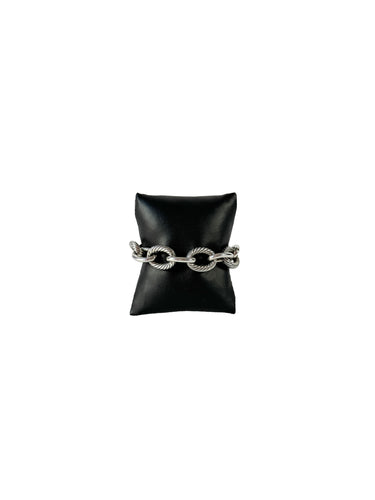 David Yurman sterling silver 17mm oval link bracelet
