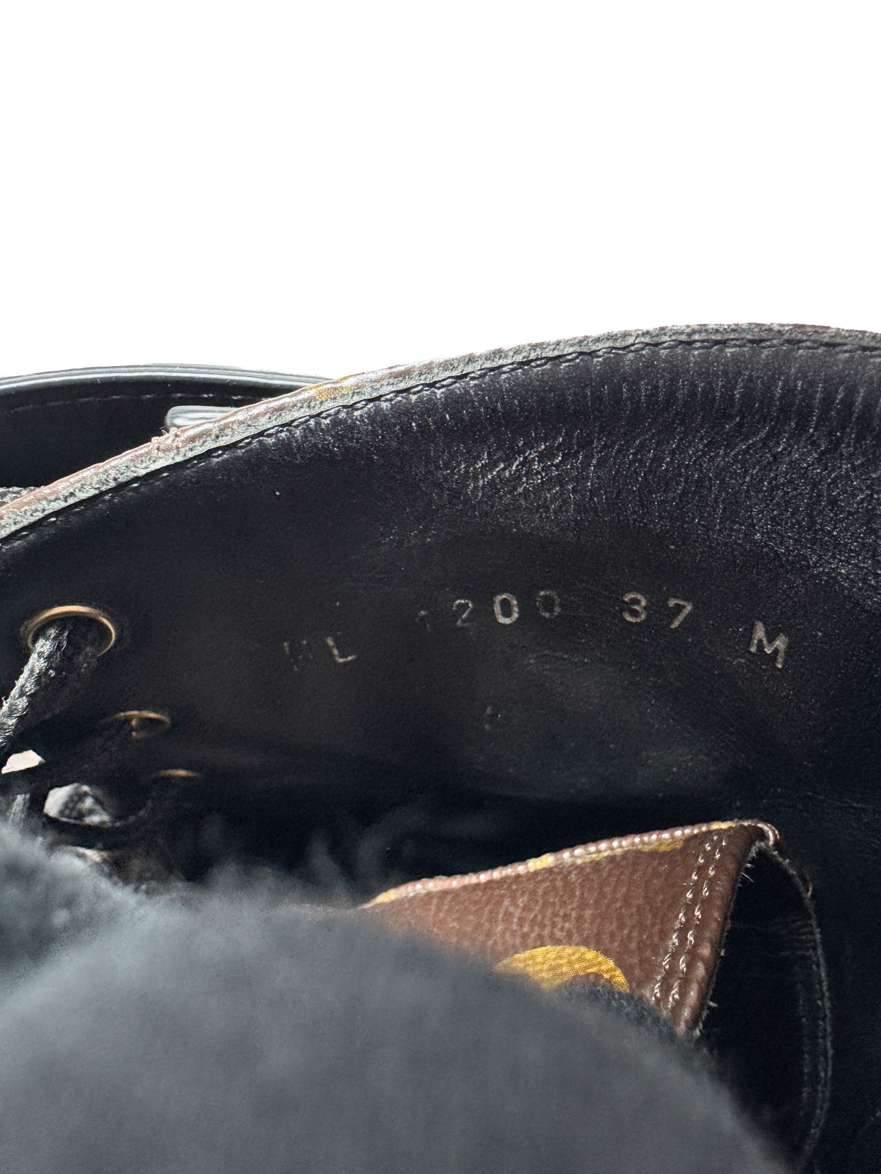 Louis Vuitton monogram Wonderland flat Ranger boots size 37 NL1200