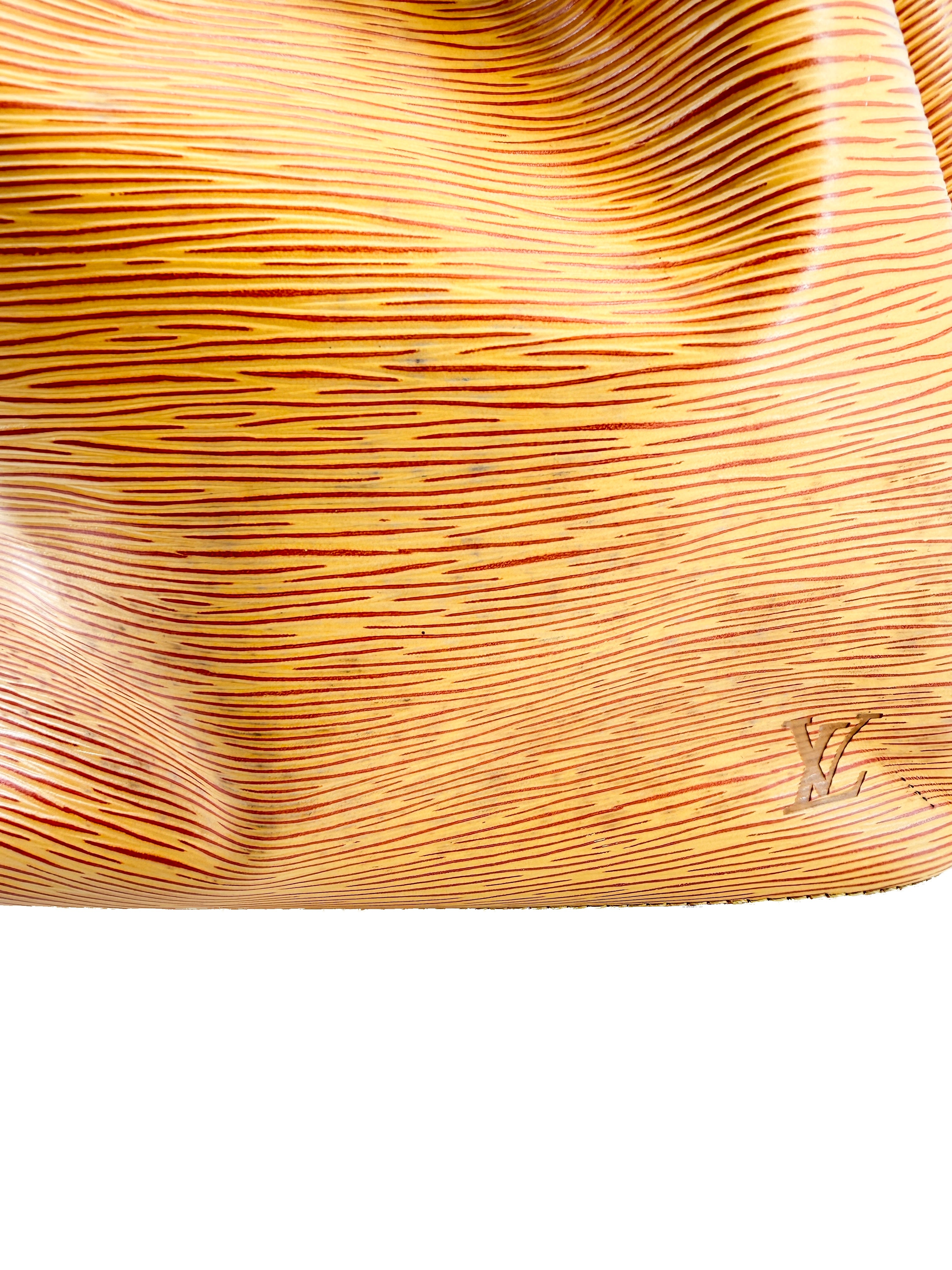 Louis Vuitton yellow epi leather Noe AR0965