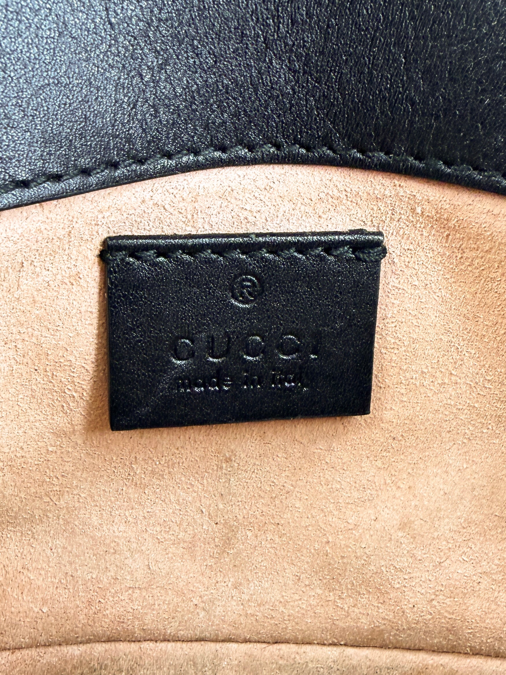 Gucci black mini Marmont flap shoulder bag 476433-0959-