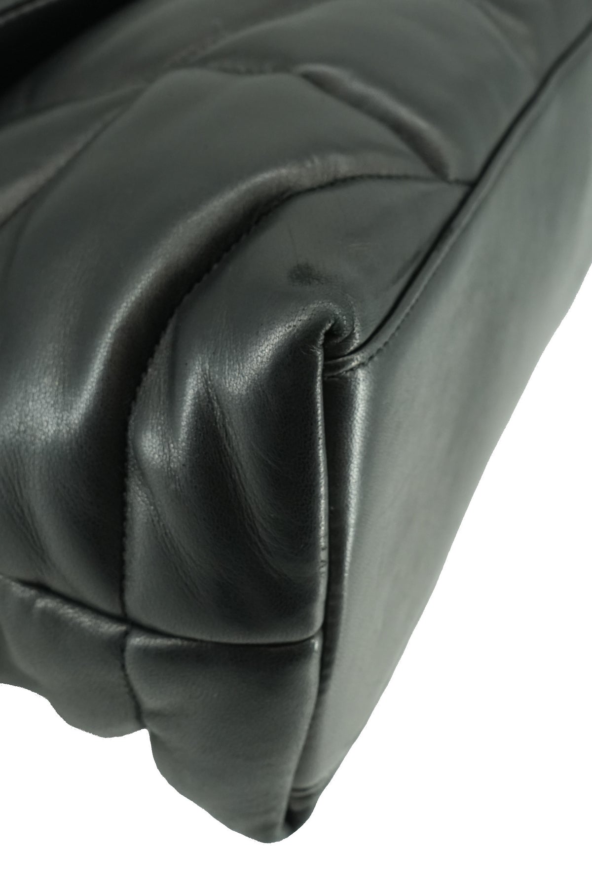 Saint Laurent Loulou black puffer shoulder bag VTM577475-0322