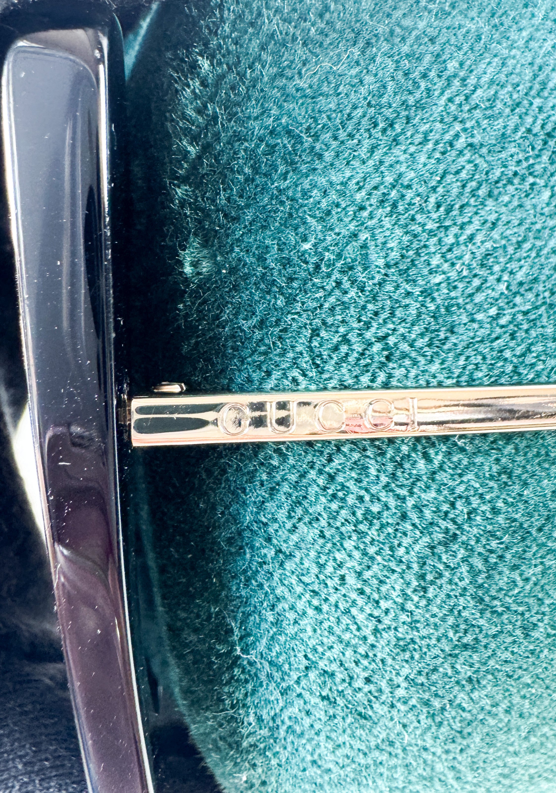 Gucci black square oversized sunglasses GG0435S case