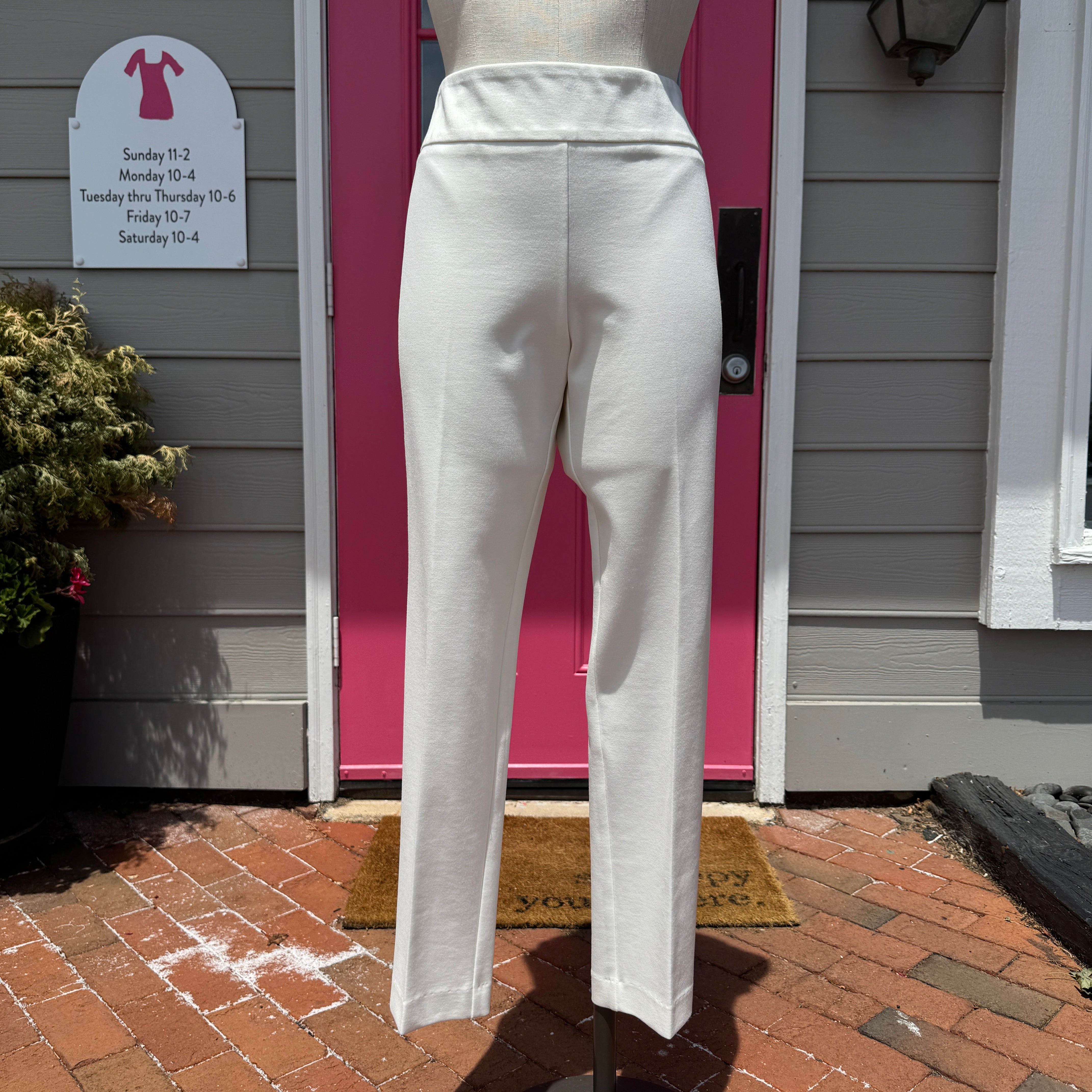 Estelle & Finn white pants size 10