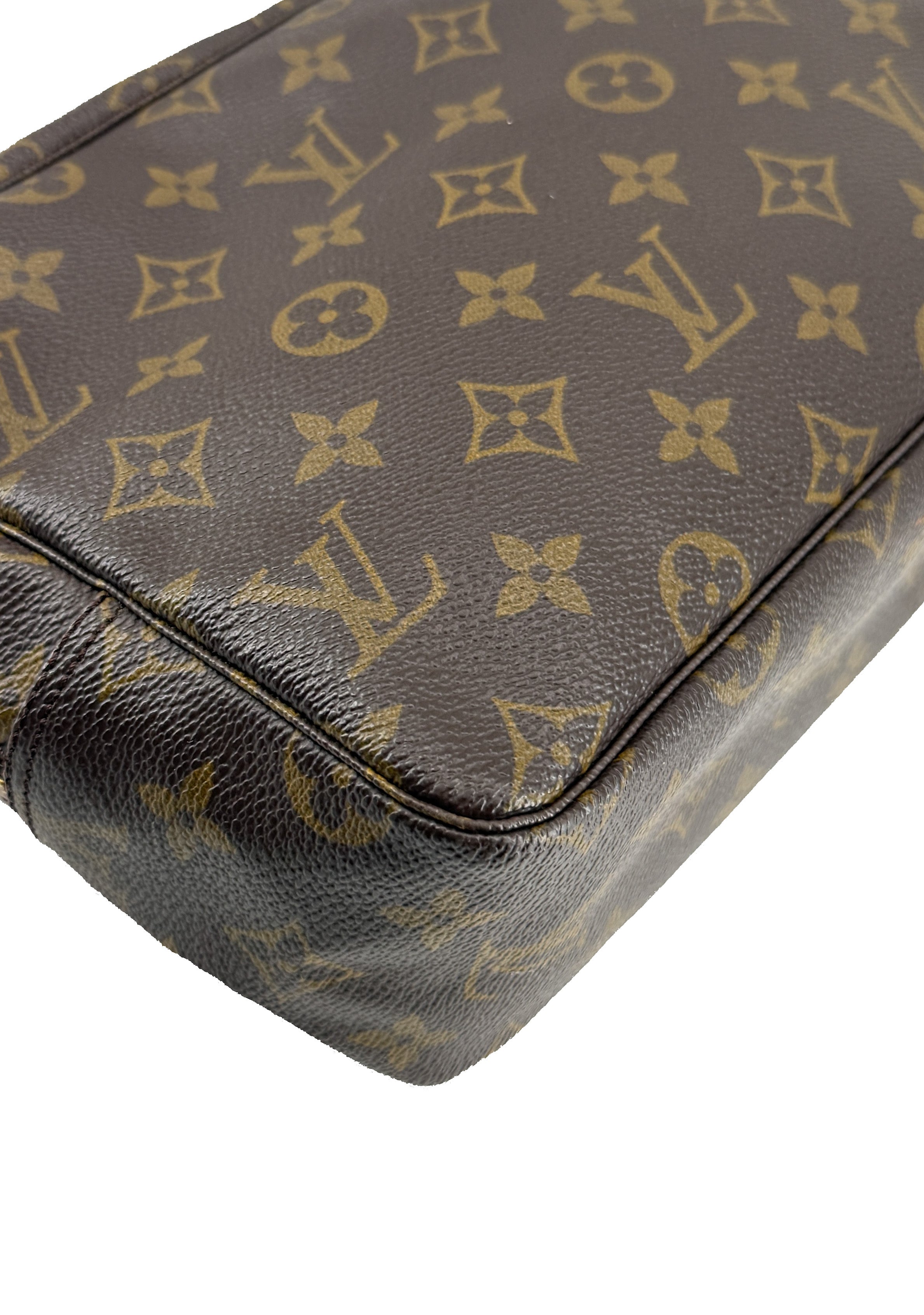 Louis Vuitton monogram Trousse Toilette 28