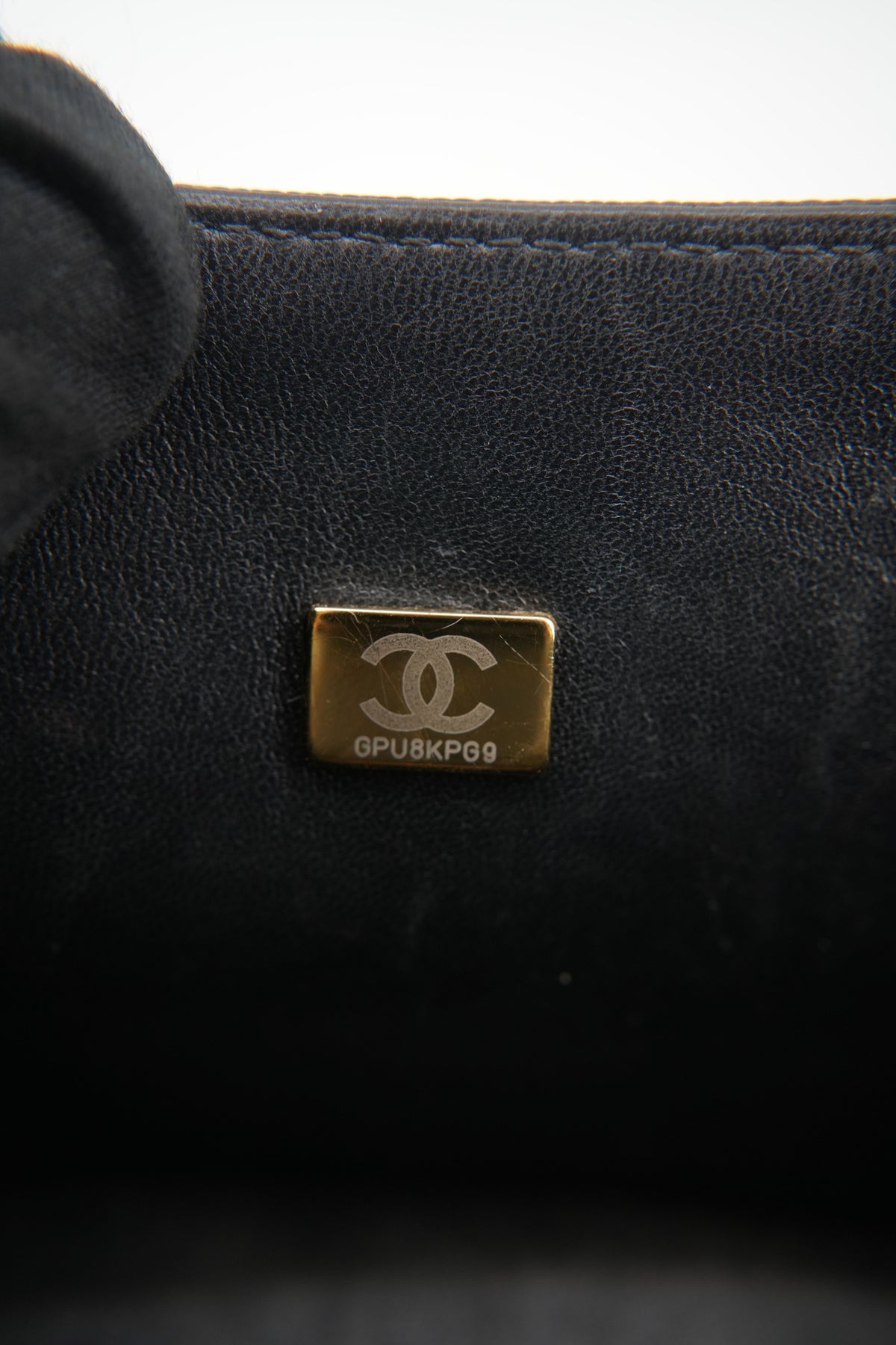 Chanel black caviar Boy bag GPU8KPG9