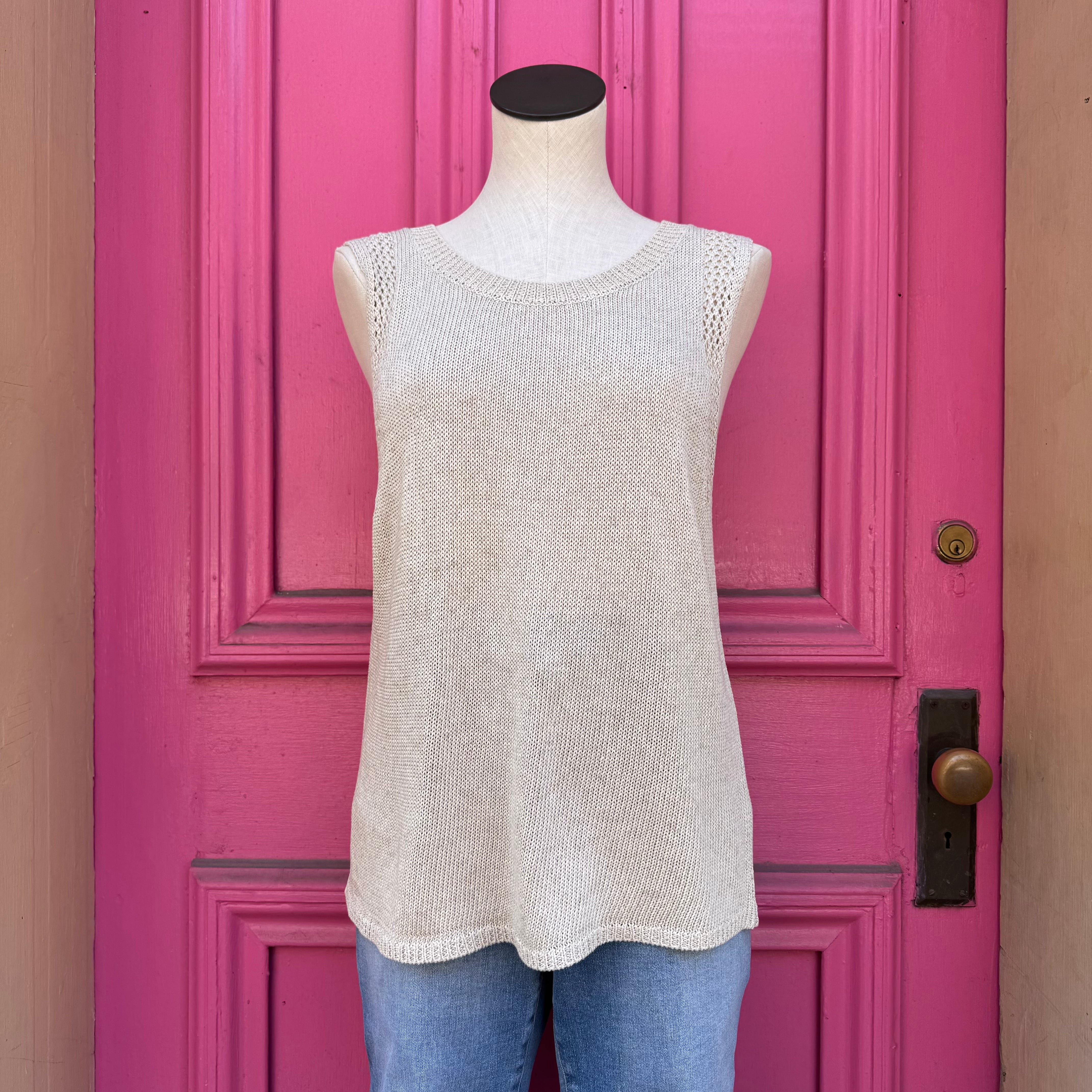 Max Studio cream knit tank size L