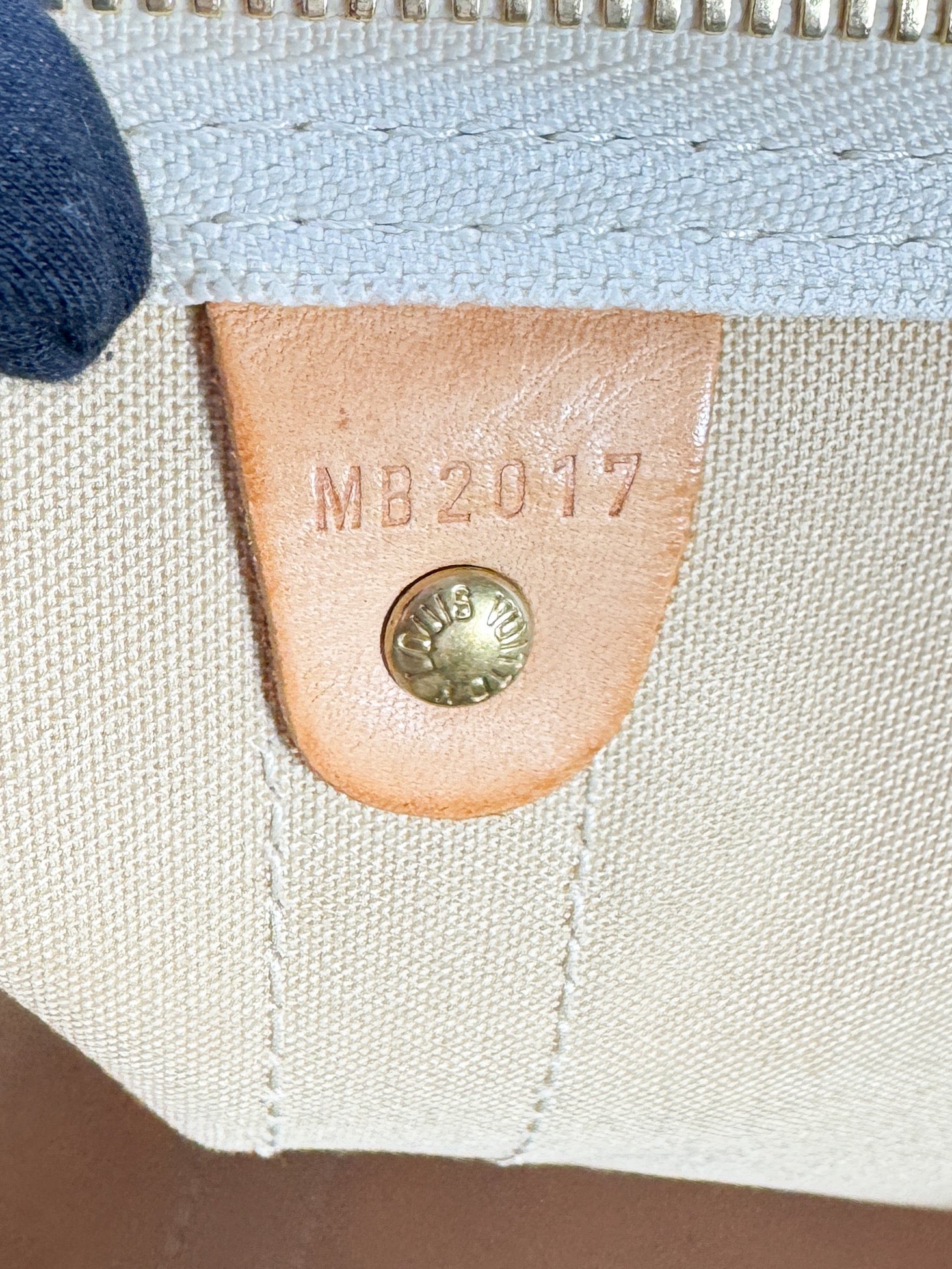 Louis Vuitton damier azur keepall 55 bandouliere MB2017