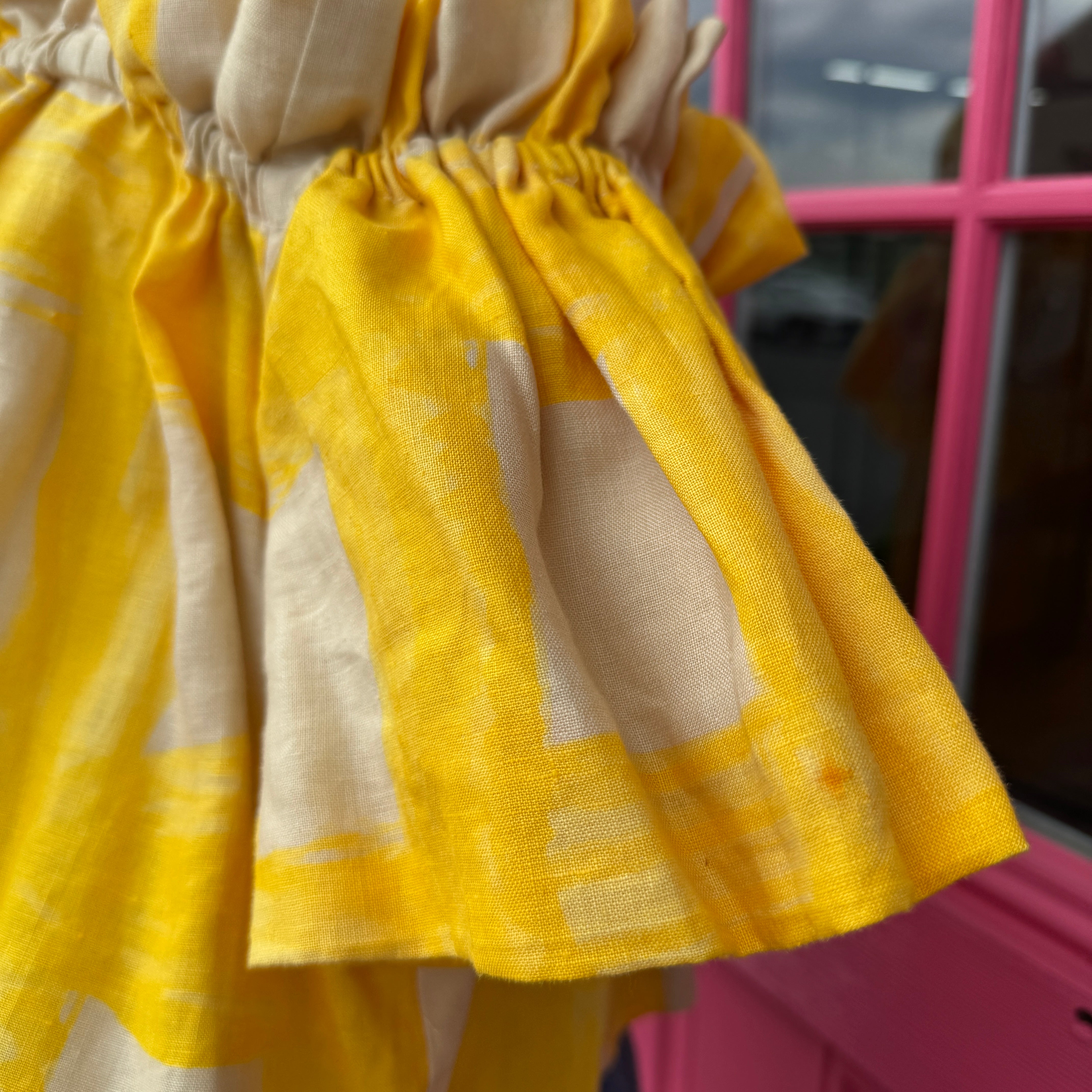 Whit yellow linen cold shoulder top size L AS IS