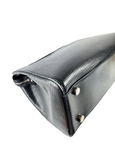 Louis Vuitton black Epi leather Brea SR3180