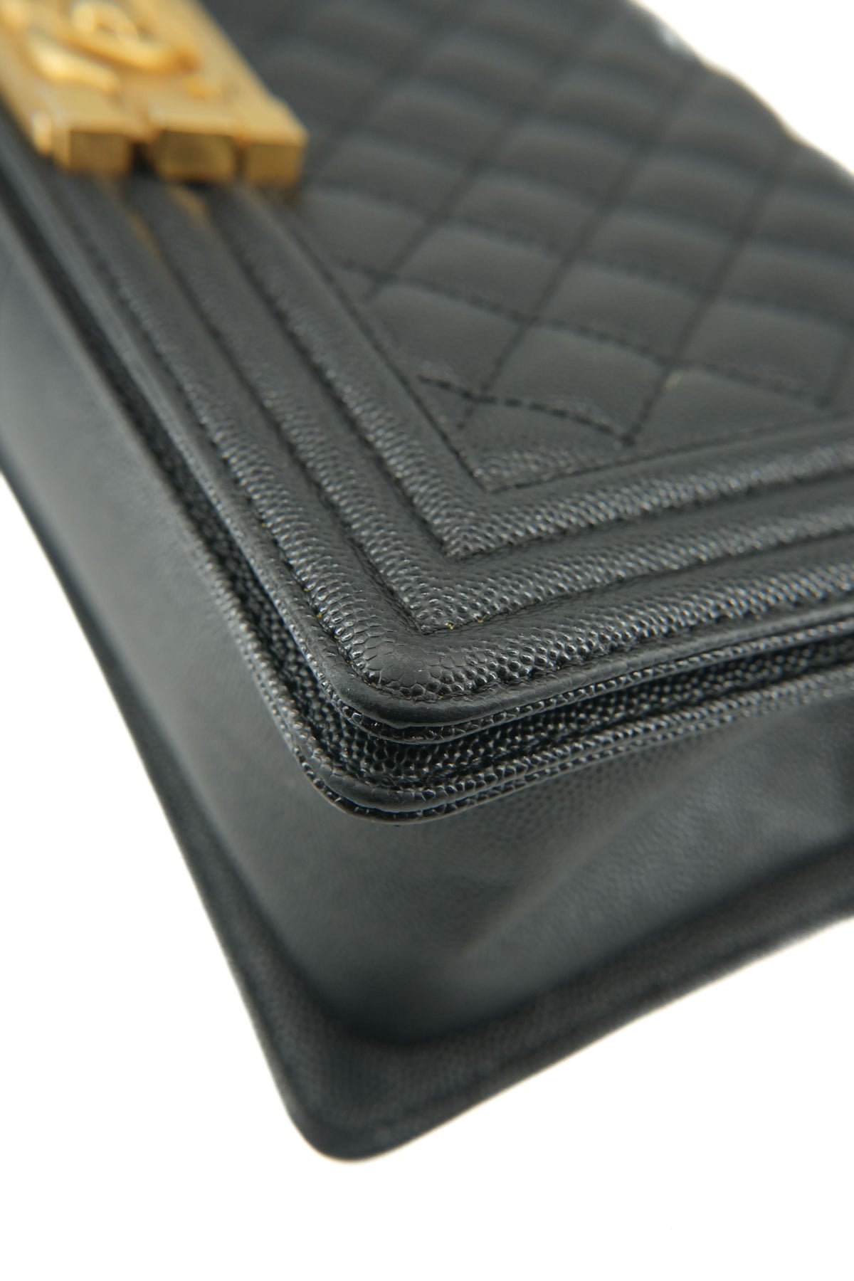 Chanel black caviar Boy bag GPU8KPG9