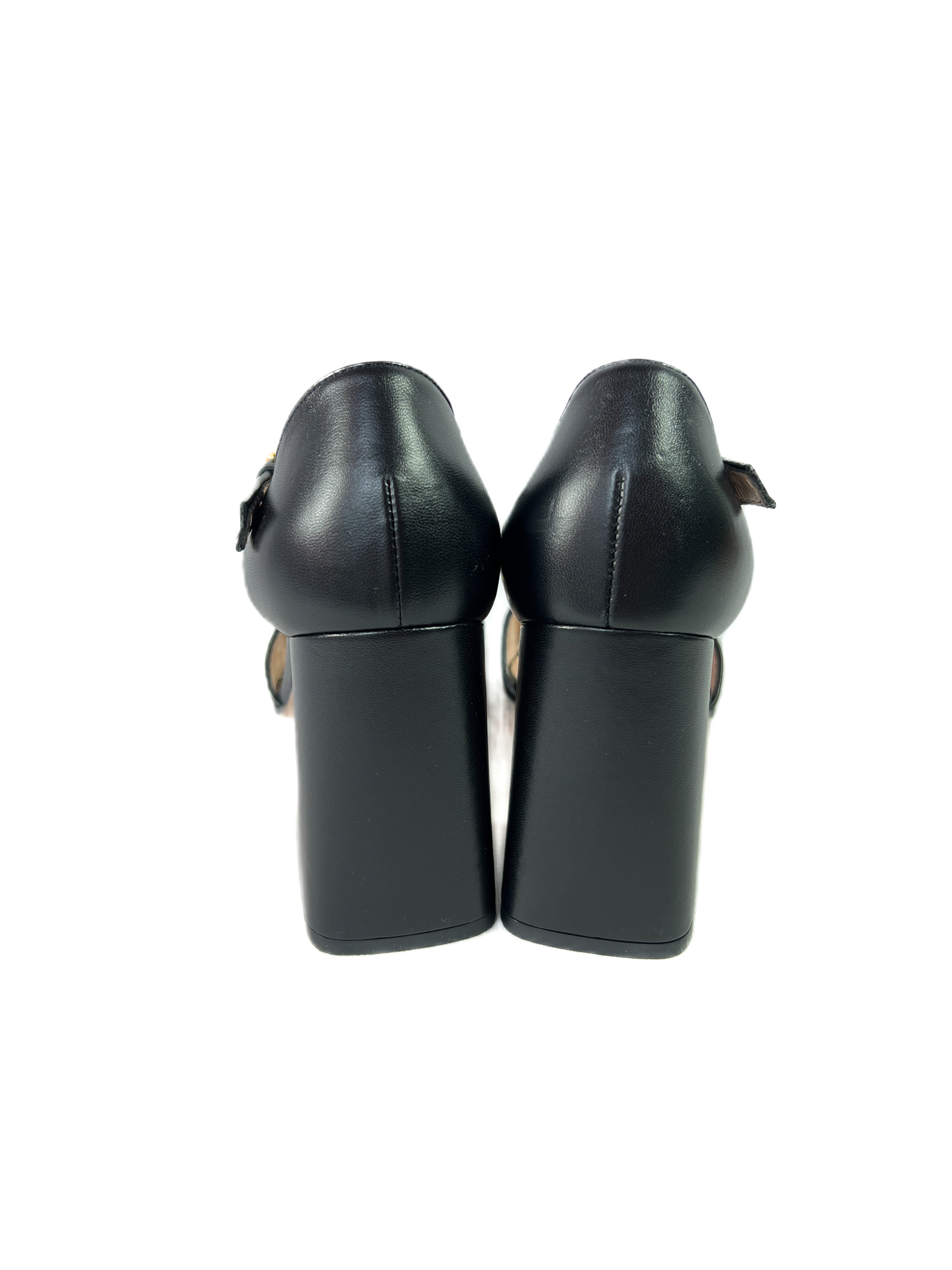 Gucci black leather horsebit heeled sandal size 39.5