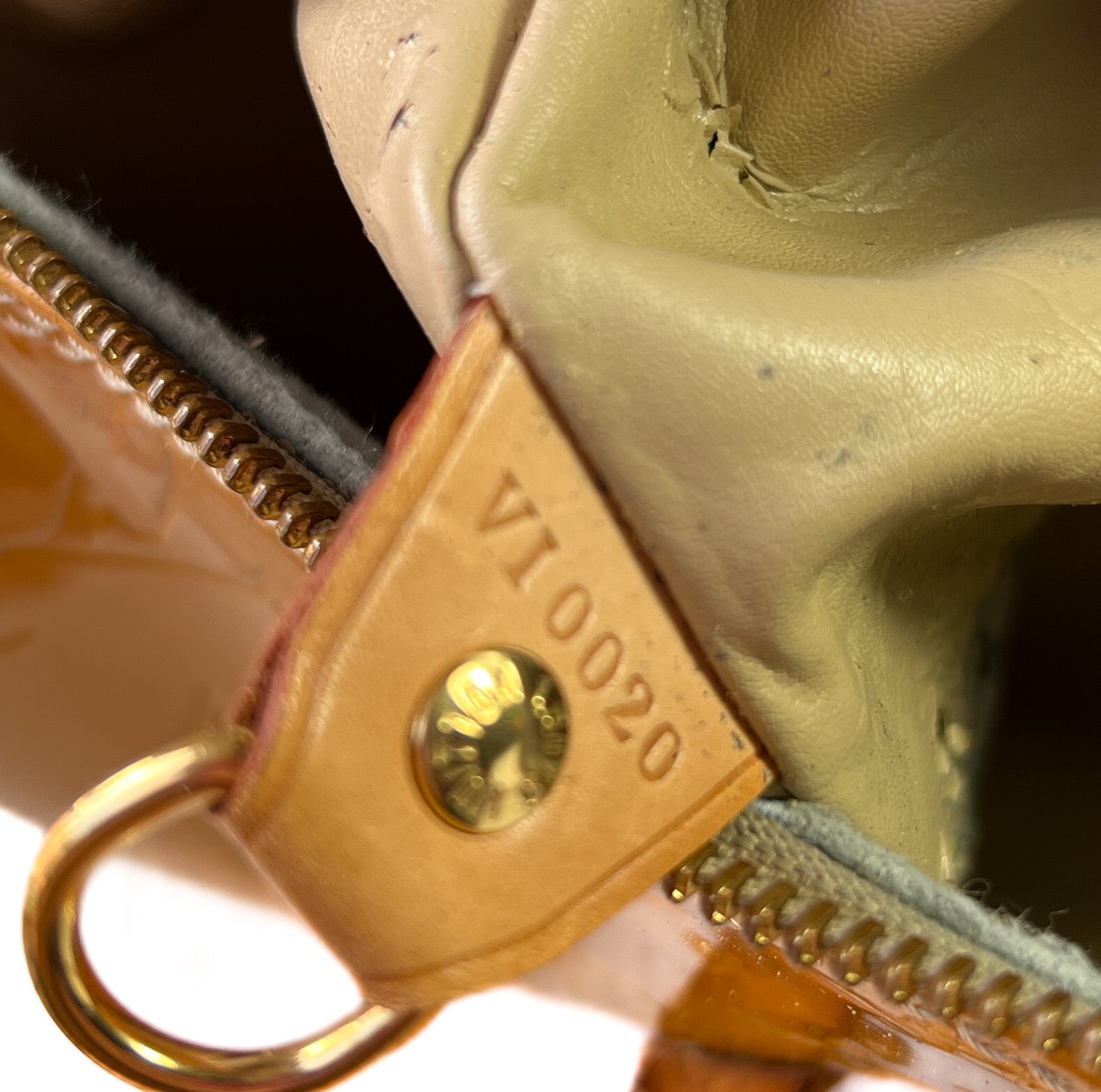 Louis Vuitton vernis yellow Bedford 2000