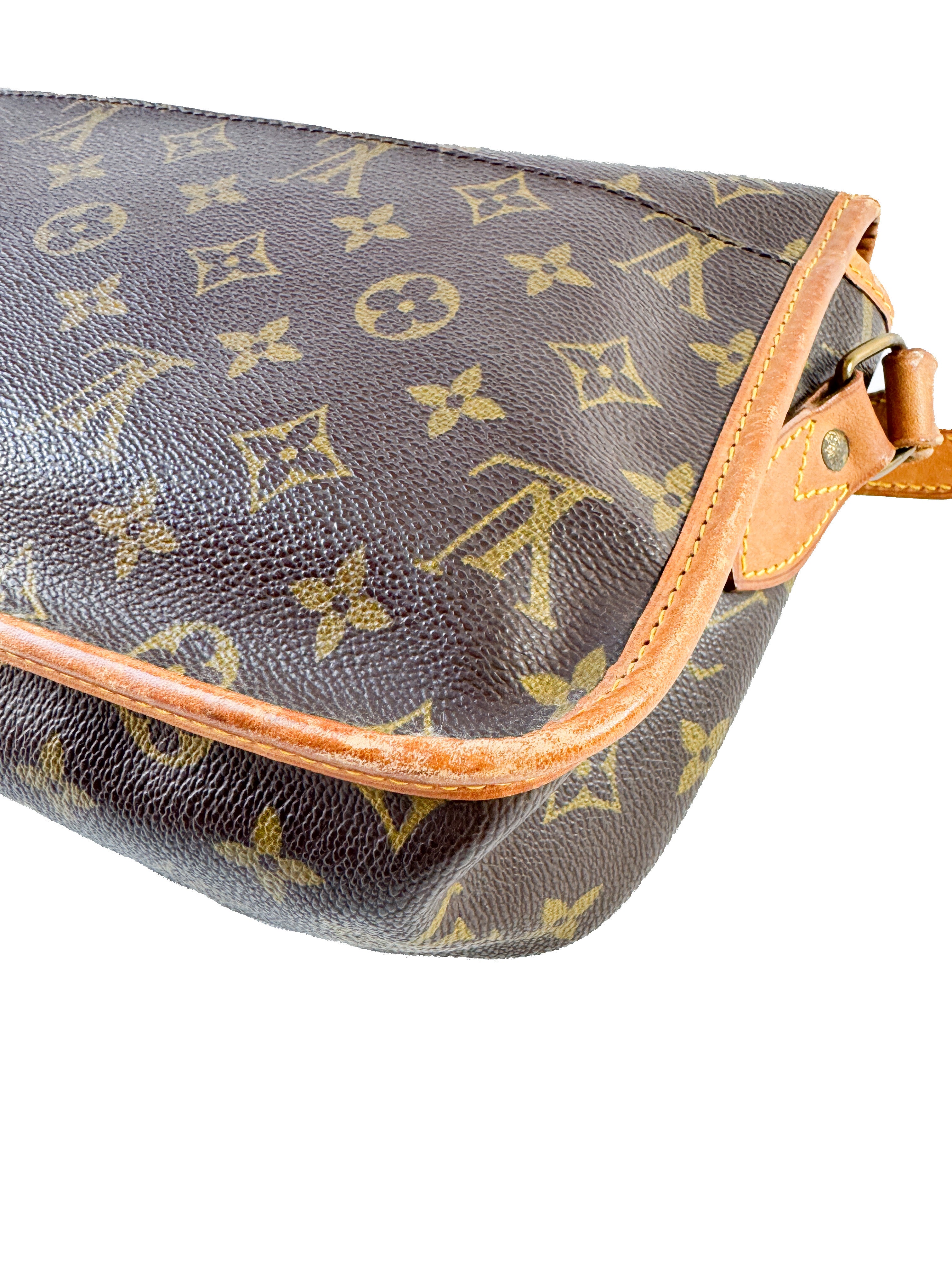 Louis Vuitton monogram Gibeciere MM crossbody AR0991