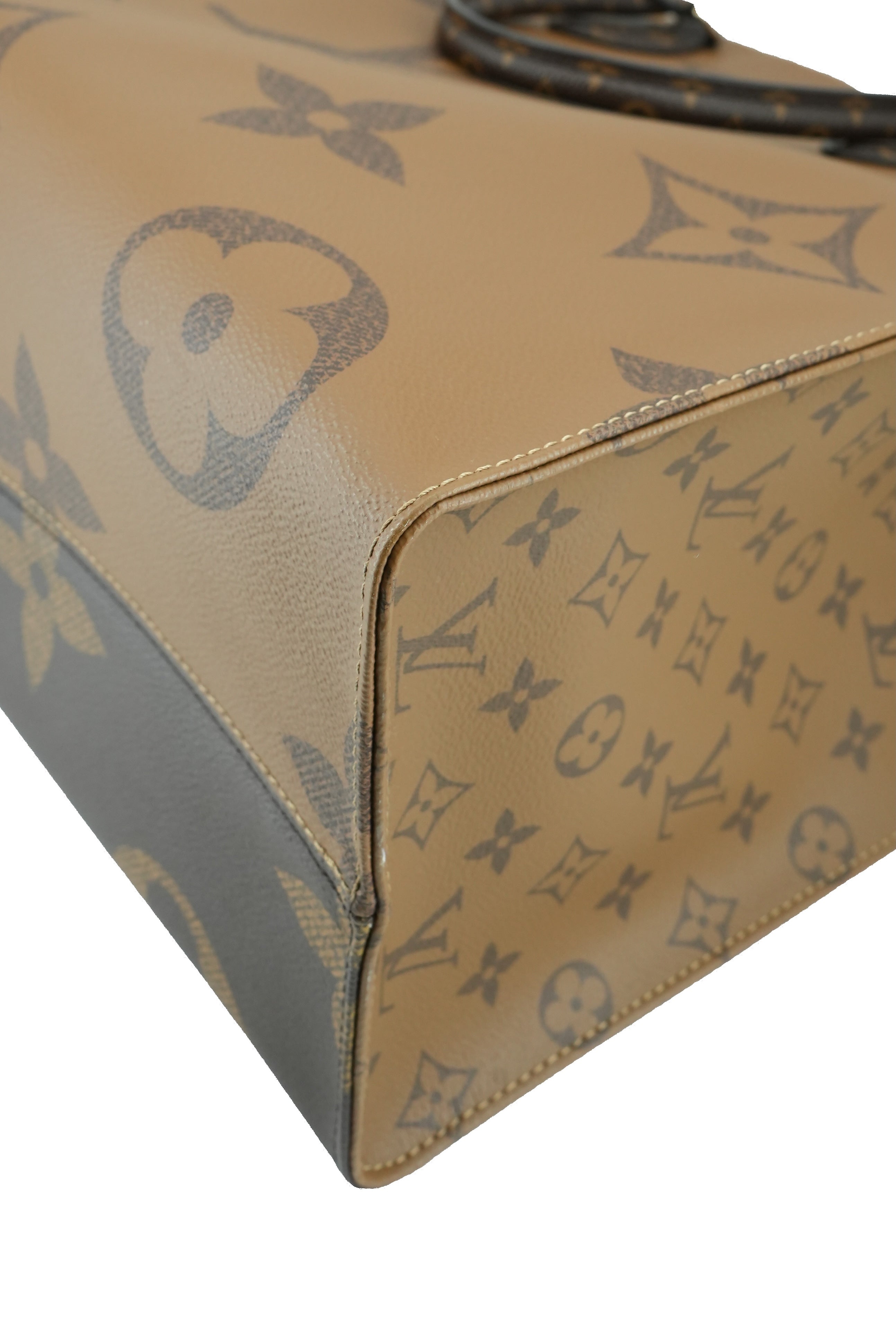 Louis Vuitton reverse monogram onthego GM TR4129
