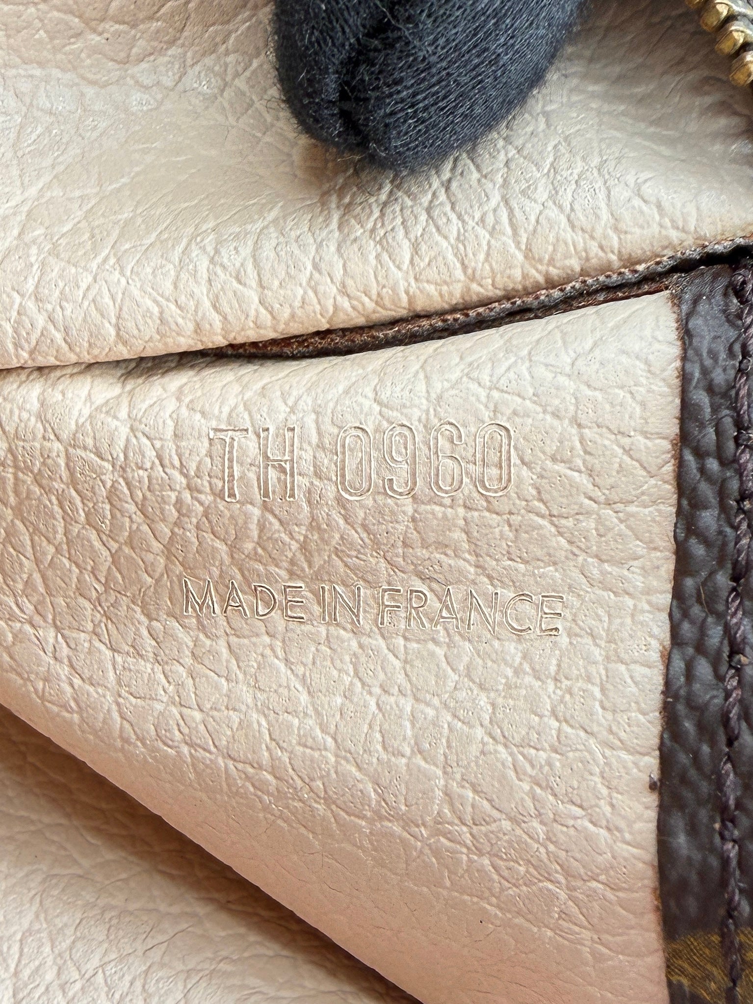Louis Vuitton monogram Toiletry 26 TH0960