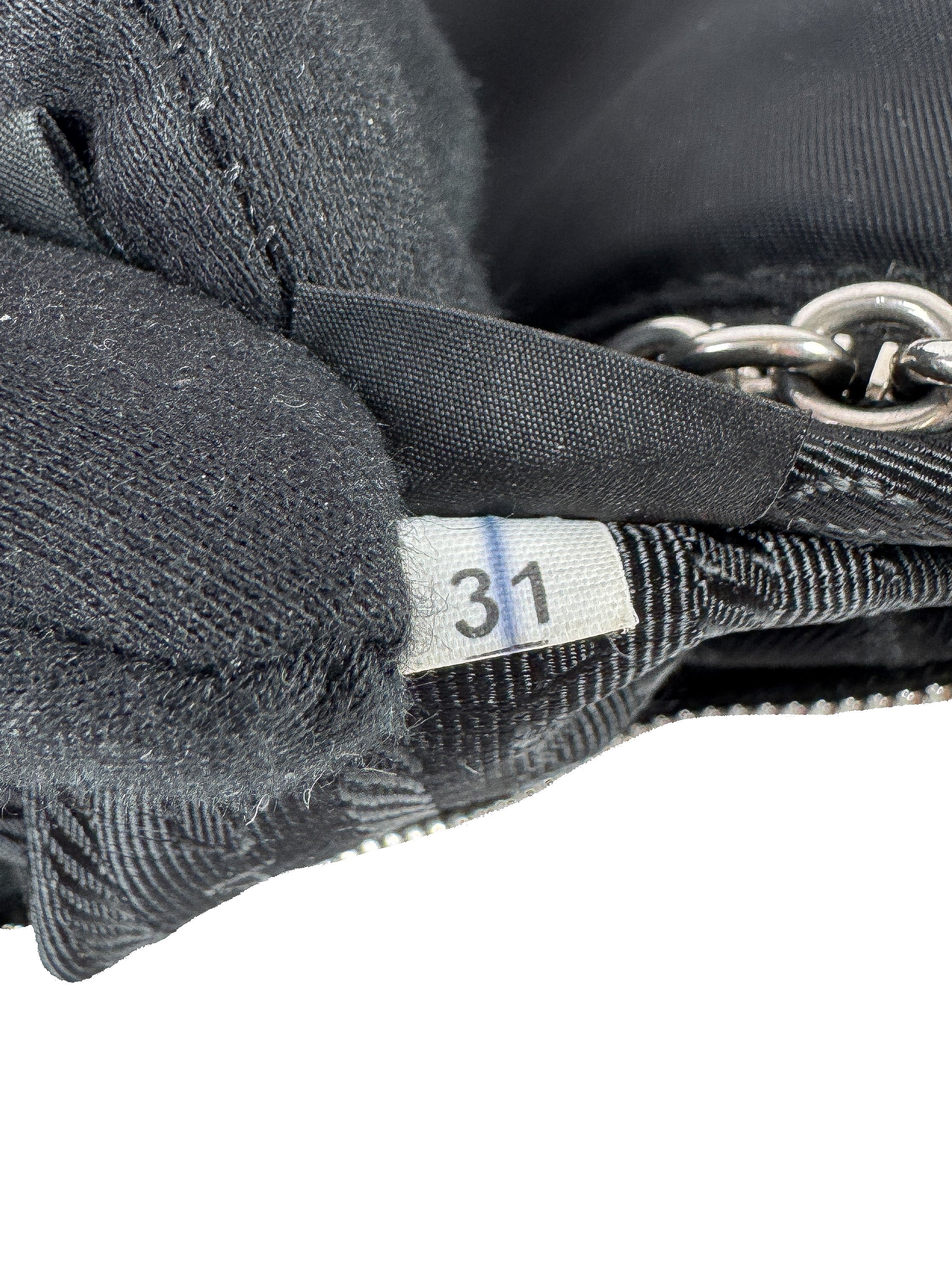 Prada black Re-Edition 2005 small Tessuto shoulder bag 31