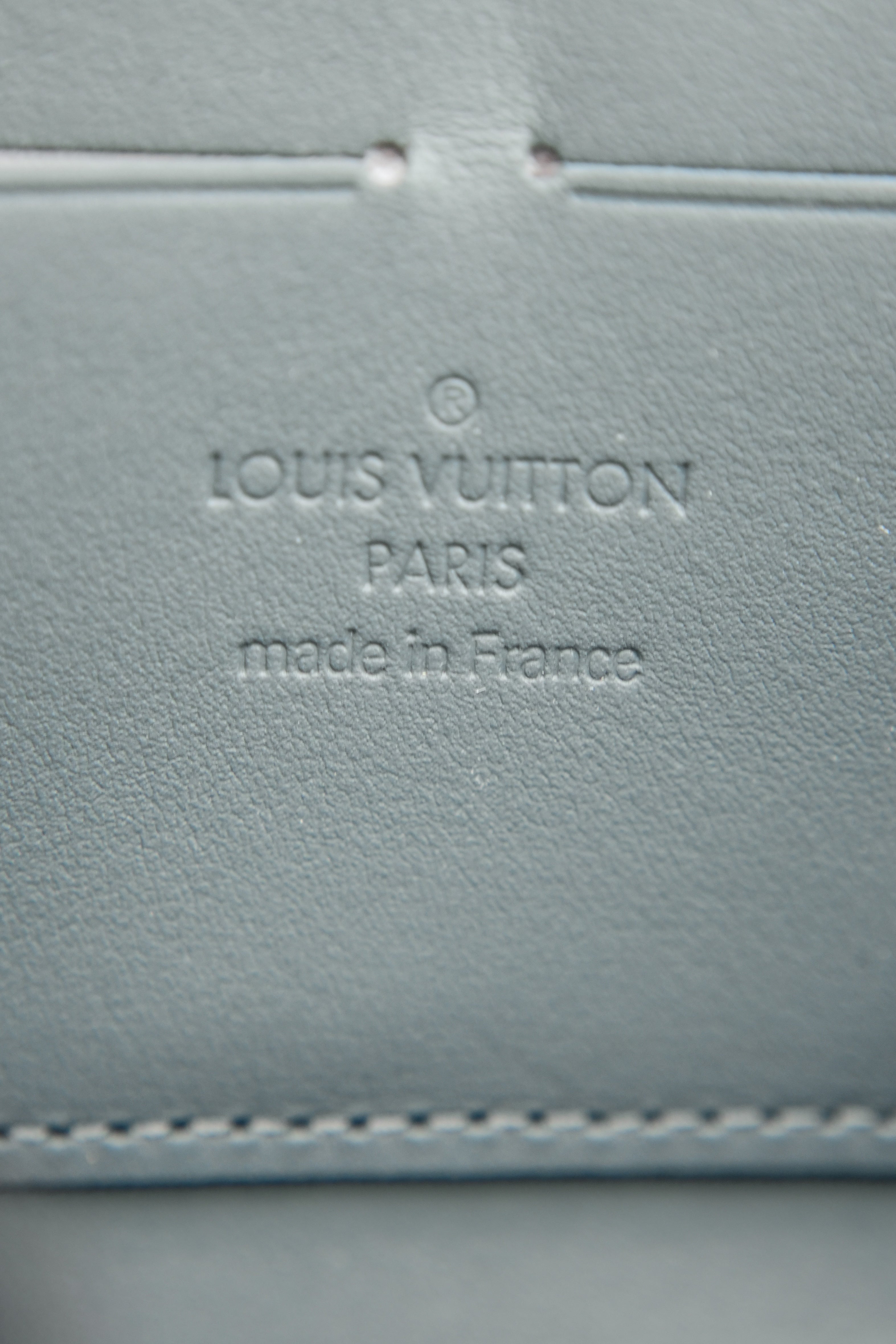 Louis Vuitton monogram Givre vernis zippy wallet SP2131