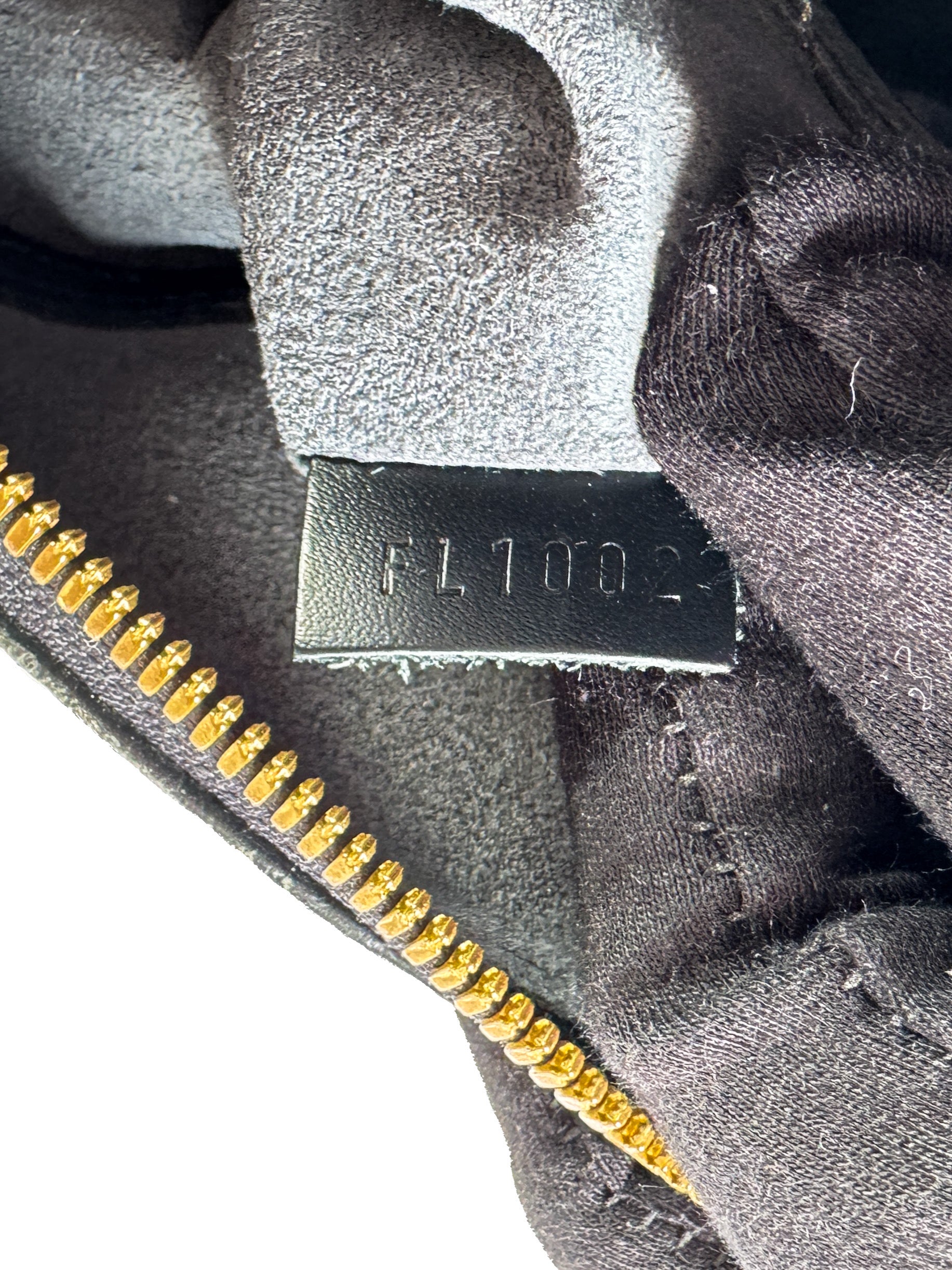 Louis Vuitton black leather Epi Alma FL1002