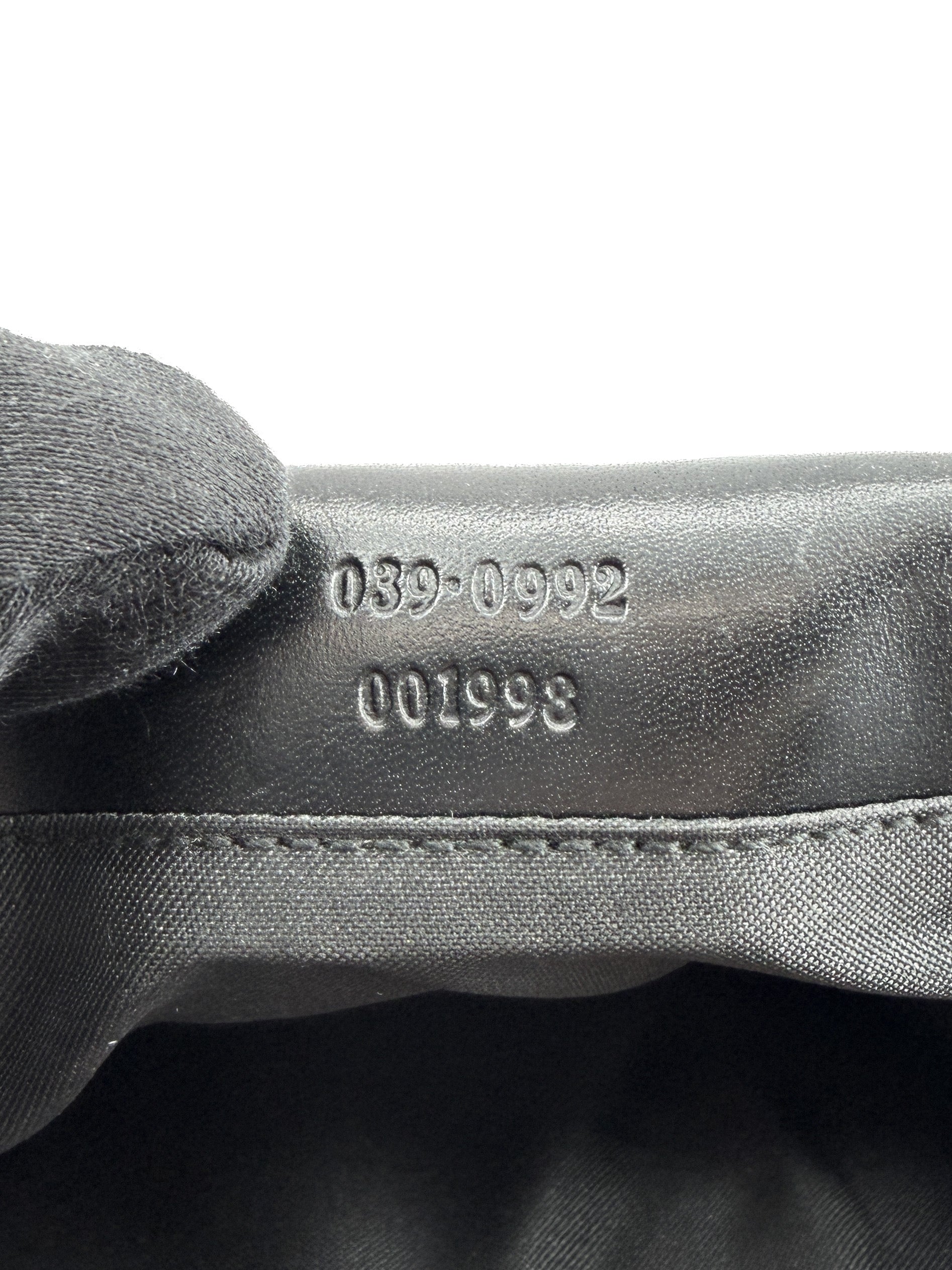 Gucci black signature canvas pouch 039-0992 01998