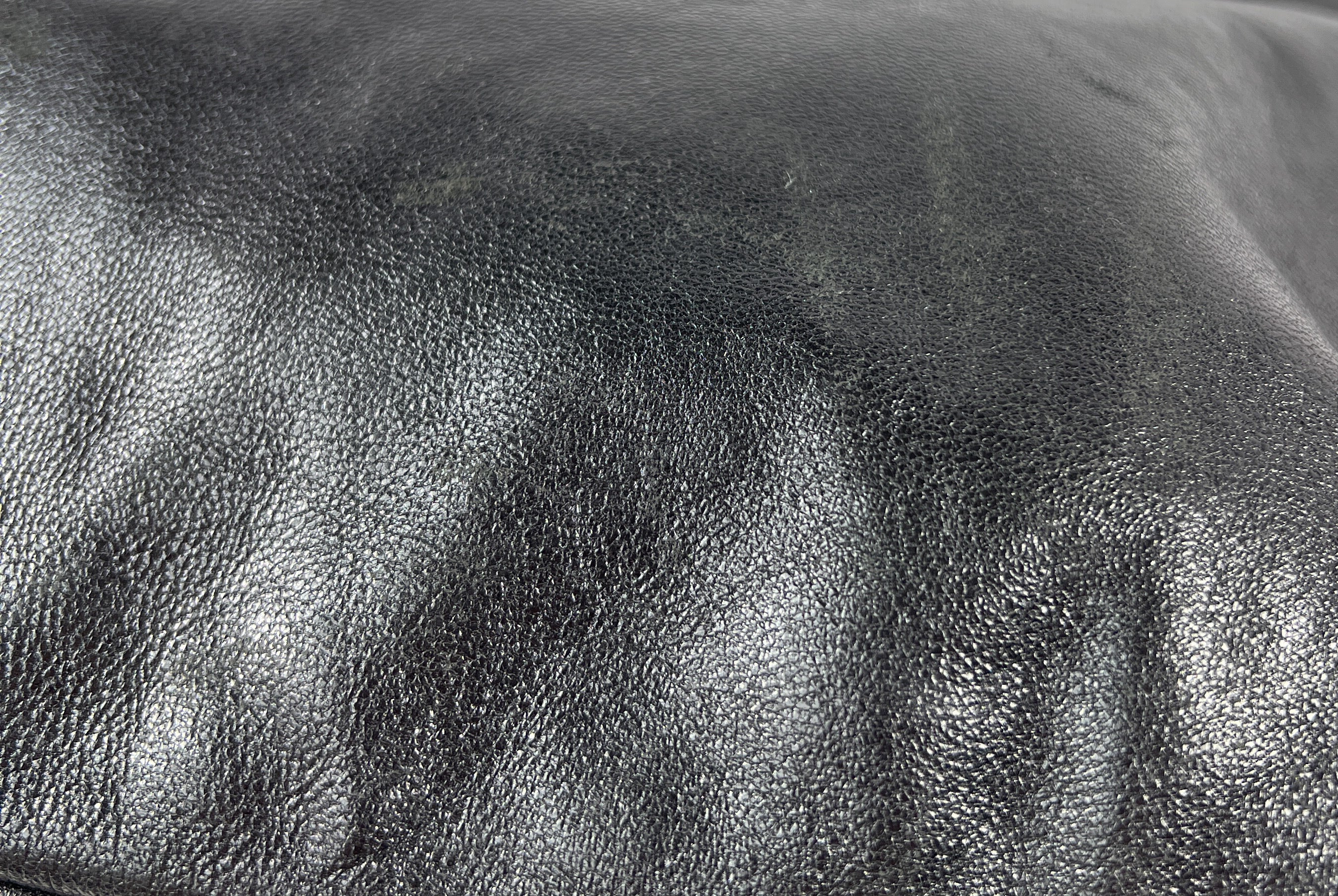 Fendi black leather hobo shoulder bag