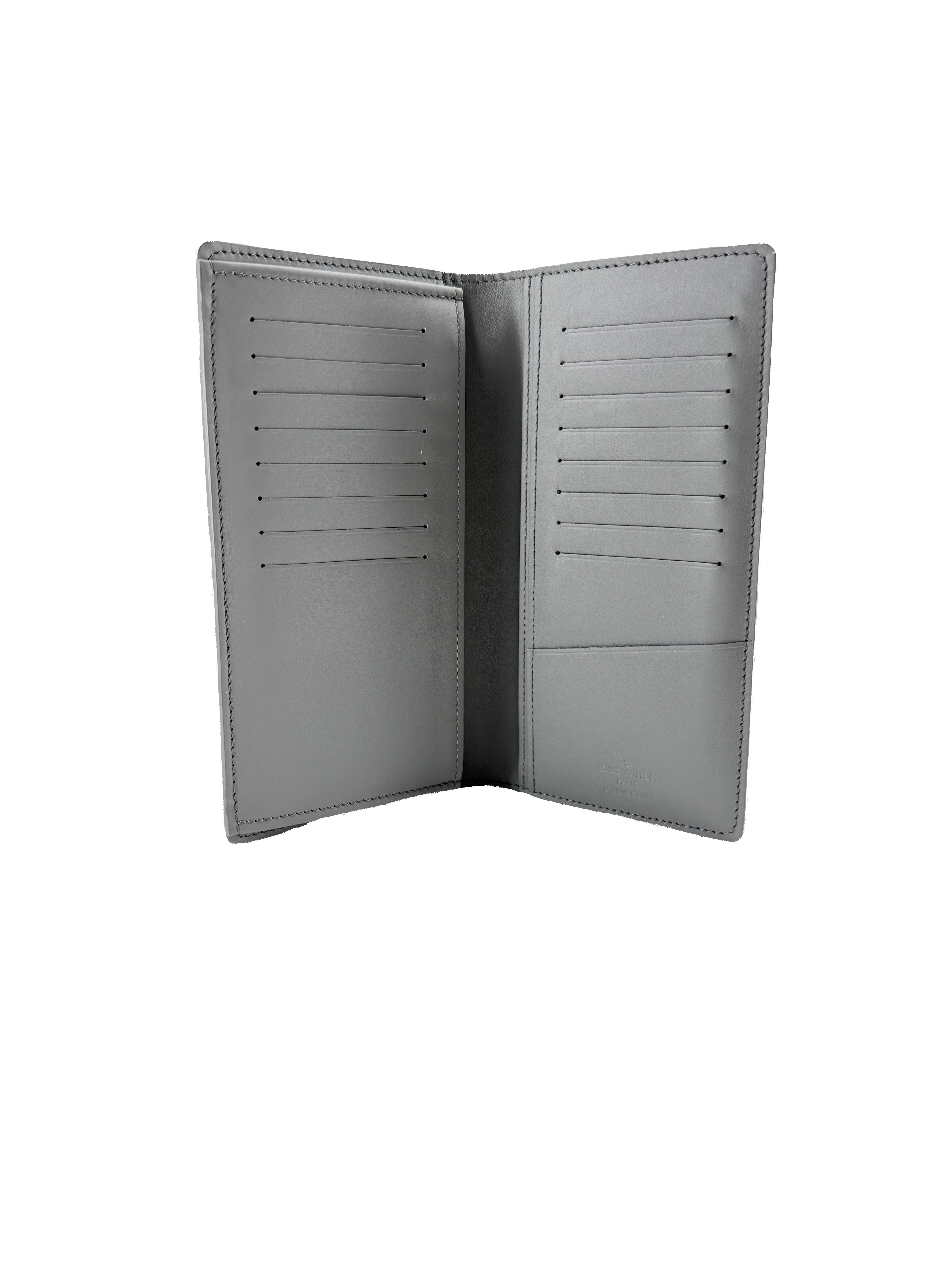 Louis Vuitton gray Portefeuille Brazza wallet NFC