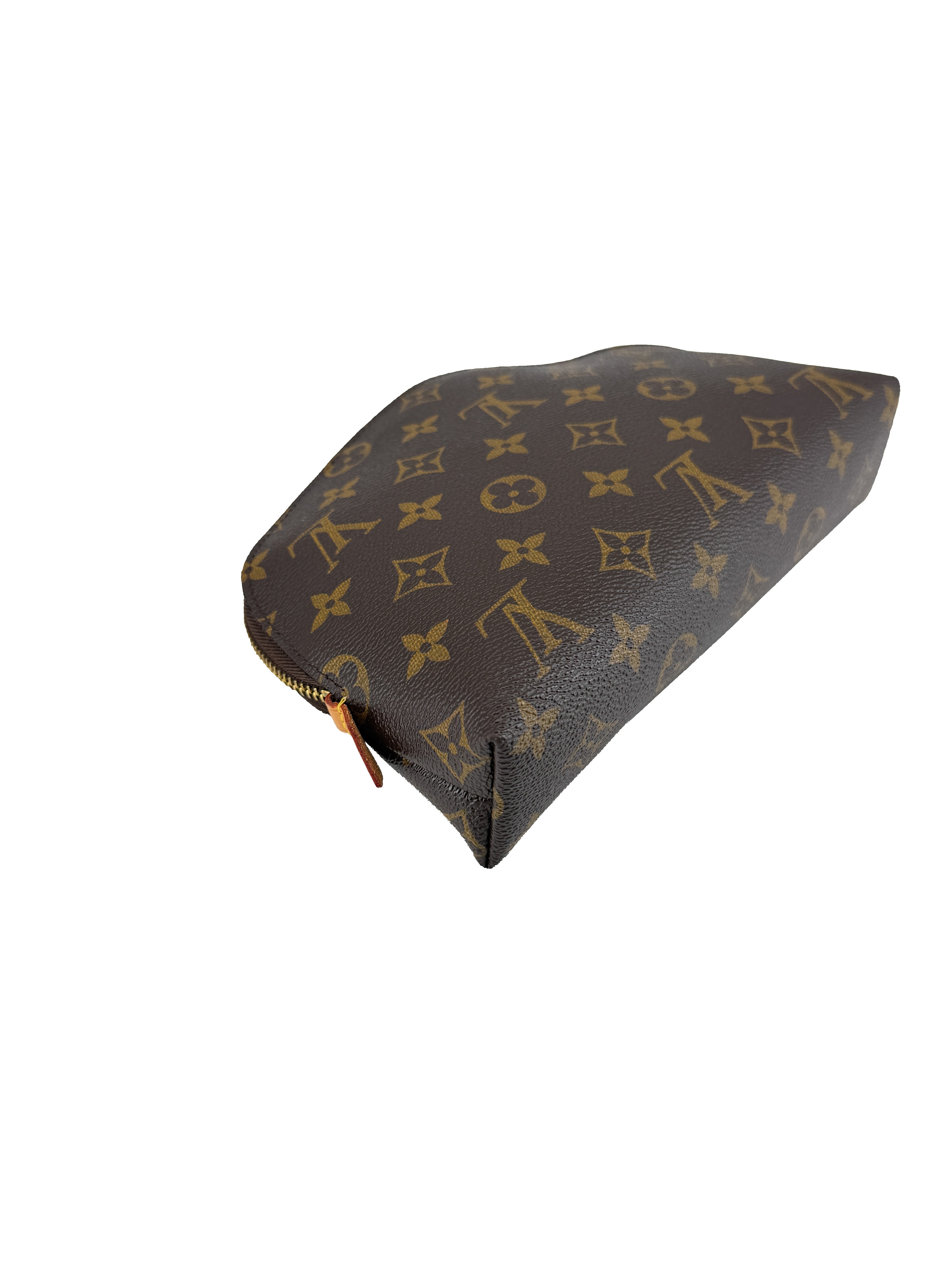 Louis Vuitton monogram cosmetic pouch GM CA0191