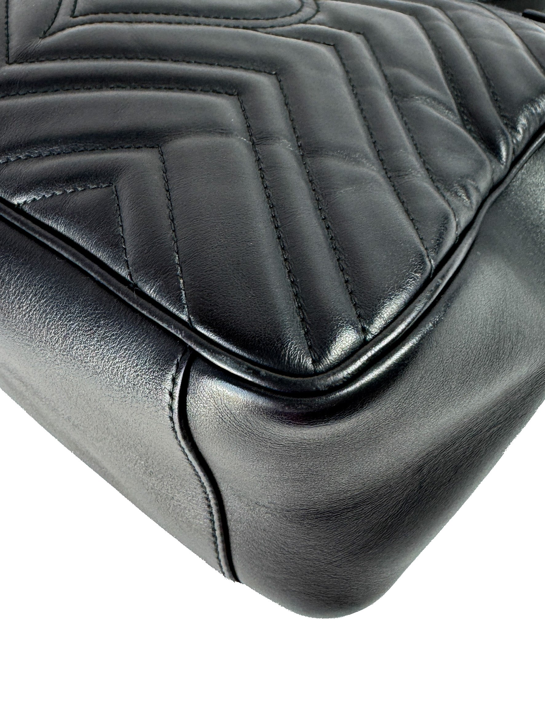 Gucci black leather Marmont top handle bag 498110204991