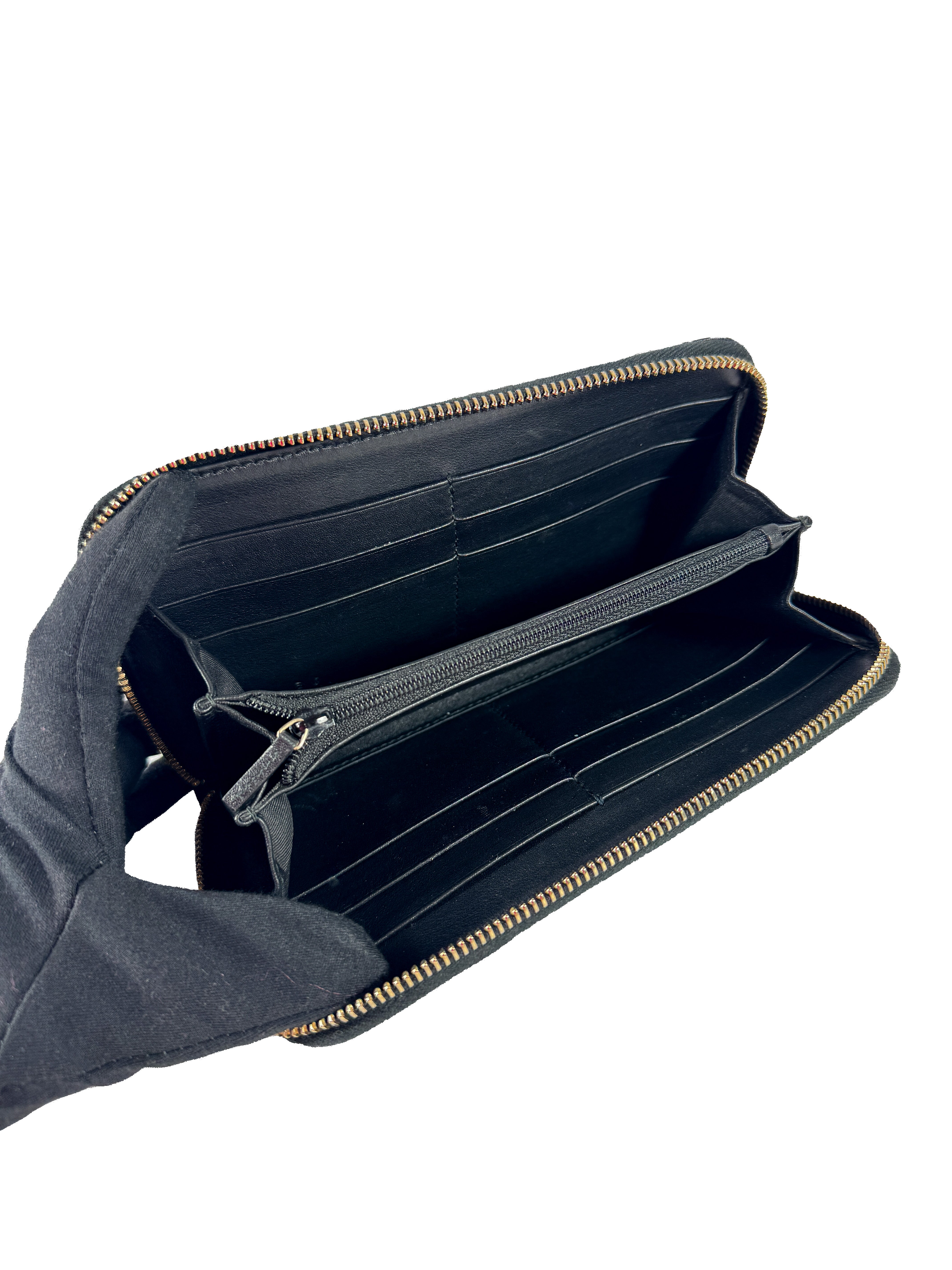 Gucci black leather GG zip around wallet 449391-2149