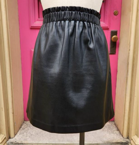 Ann Taylor LOFT black faux leather skirt size M