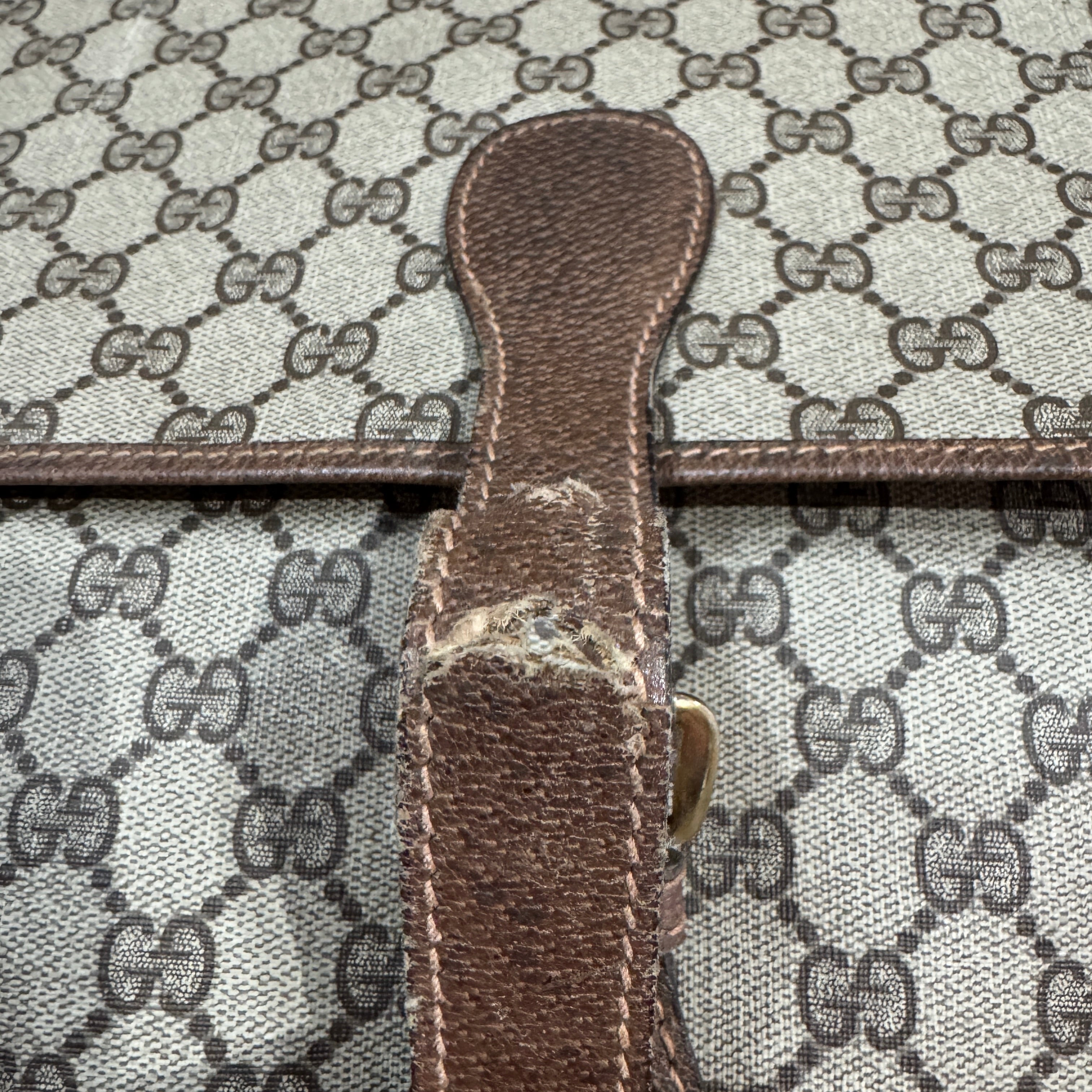 Gucci GG Supreme 1980s garment bag 24-011-594 **as is**