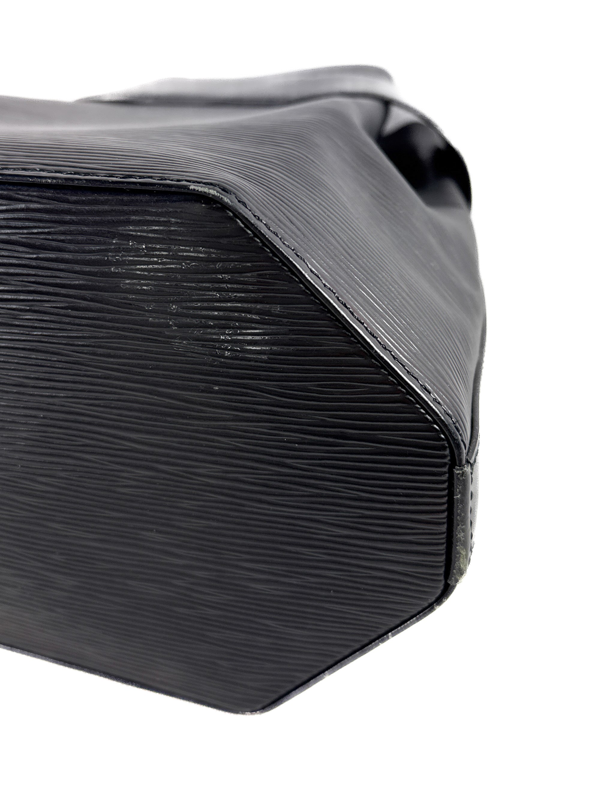 Louis Vuitton black epi Sac D'Epaule PM VI1918