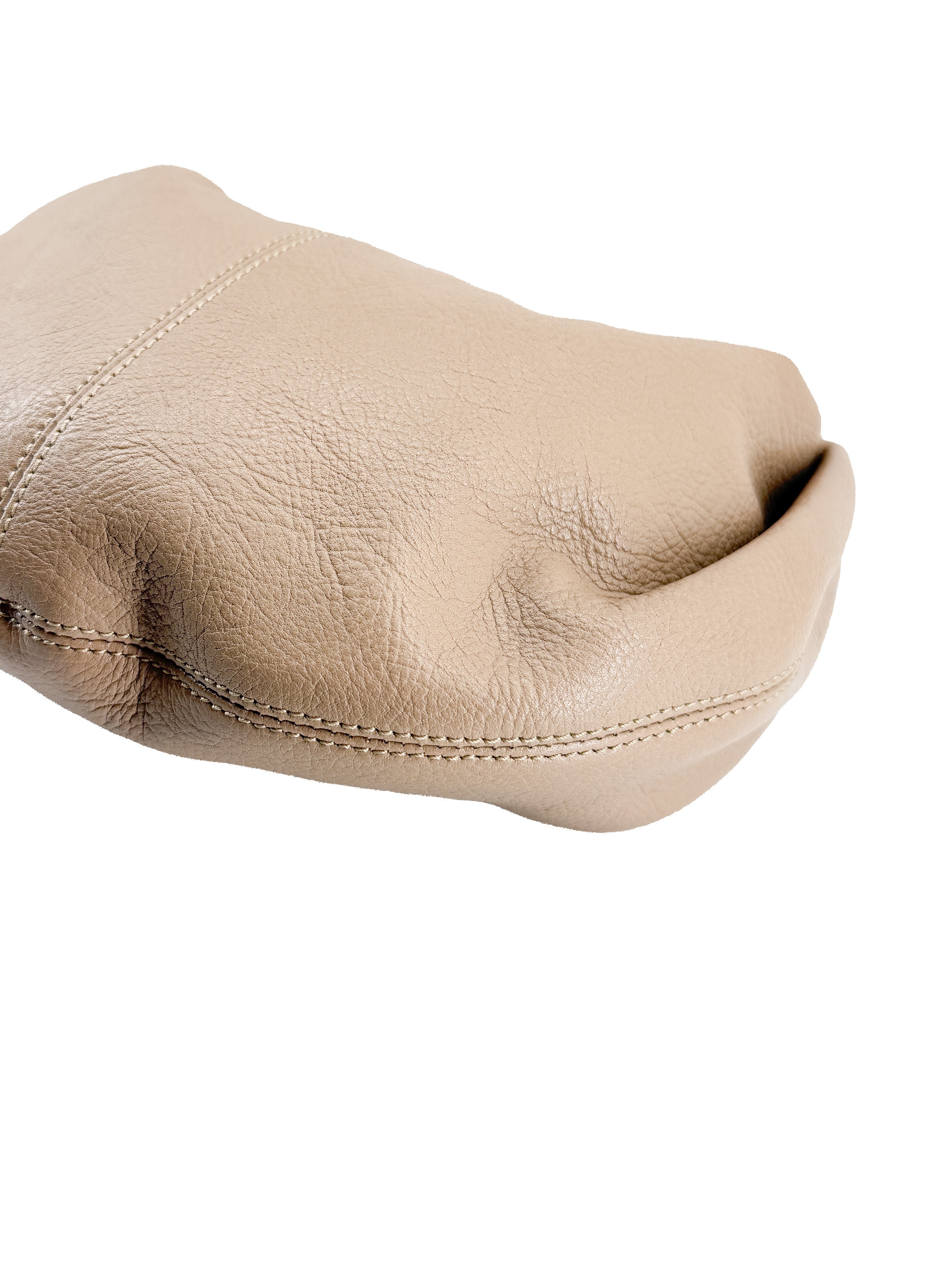 Chloé taupe leather small bracelet bag F0TNV8