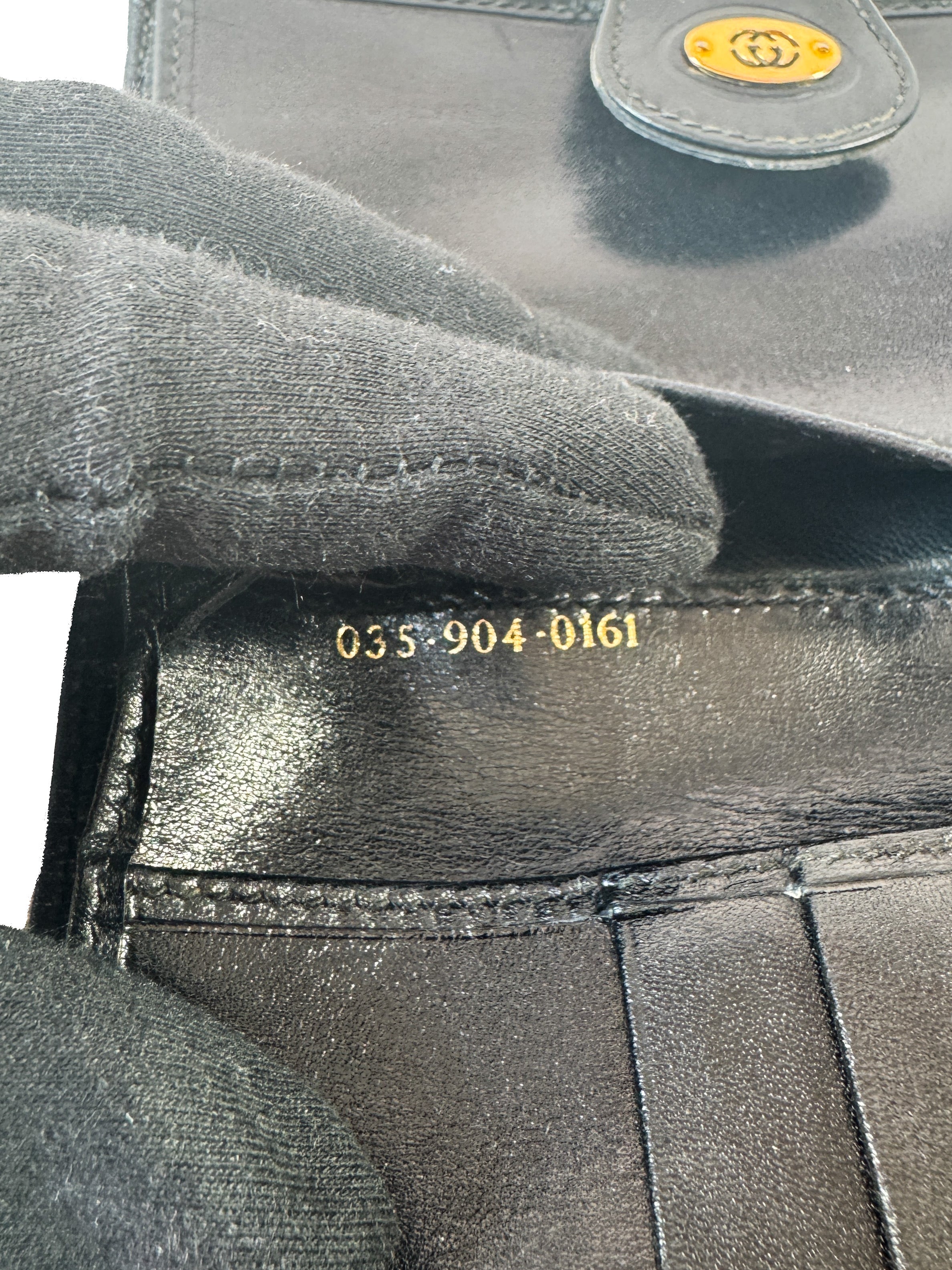 Gucci black sherry line vintage leather wallet 035-904-0161