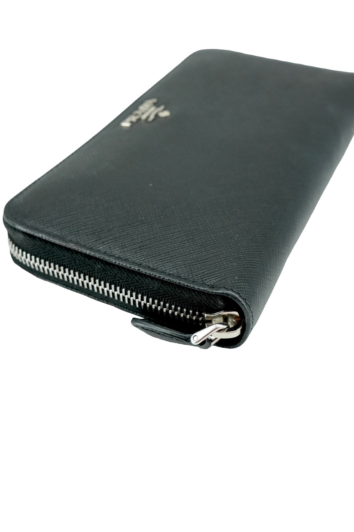 Prada black leather saffiano leather zip around 42