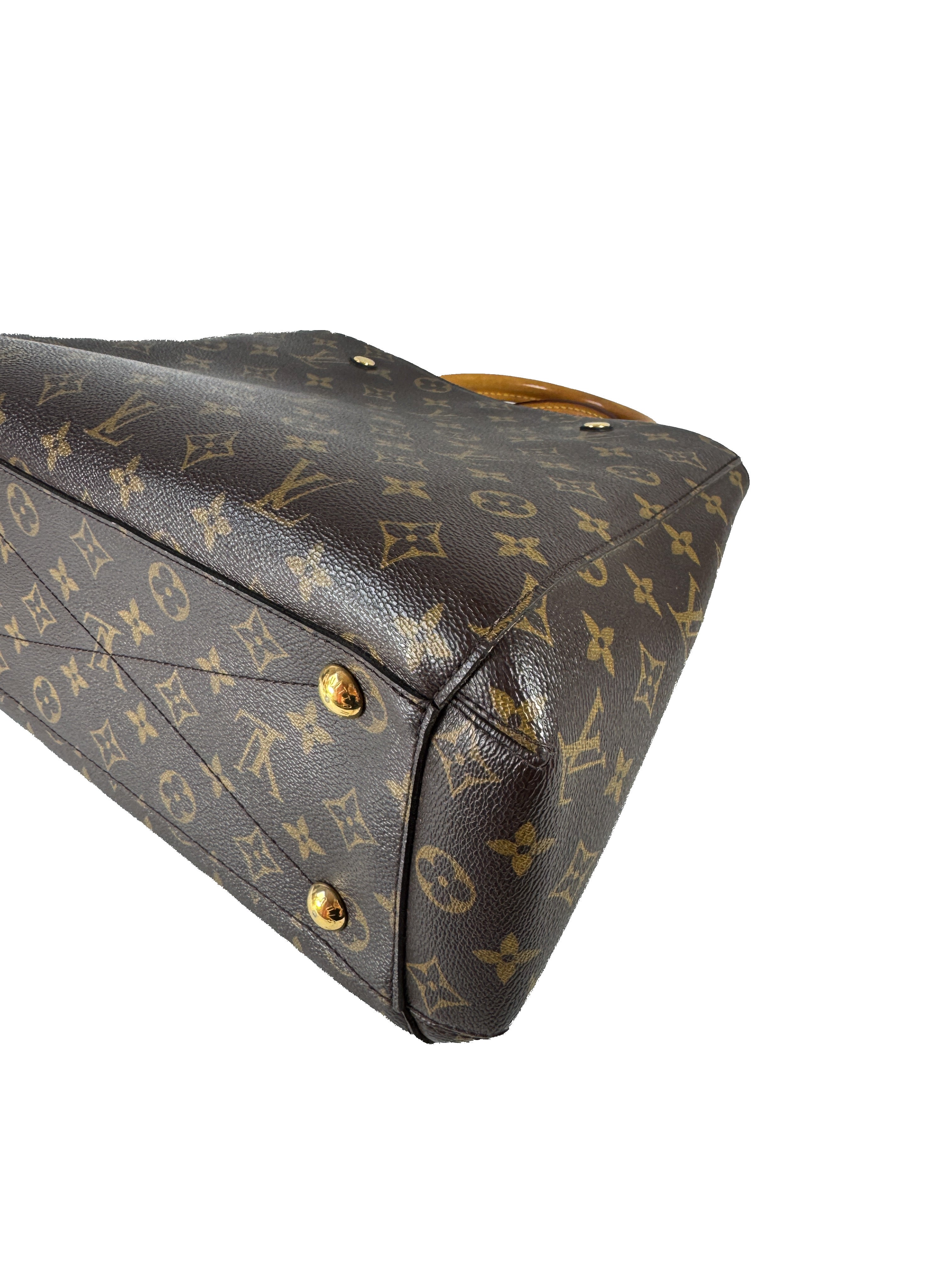 Louis Vuitton monogram Montaigne MM CA5104