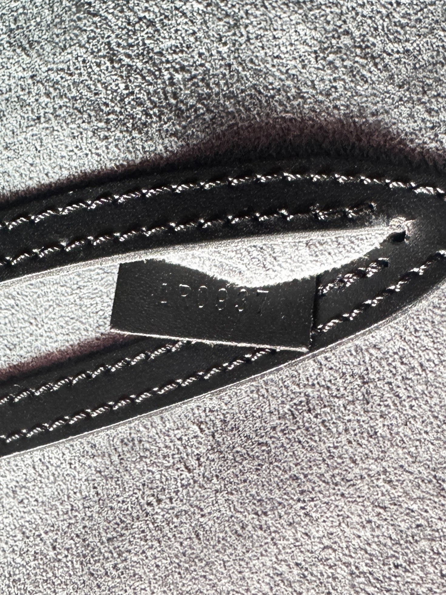 Louis Vuitton black epi Alma AR0937