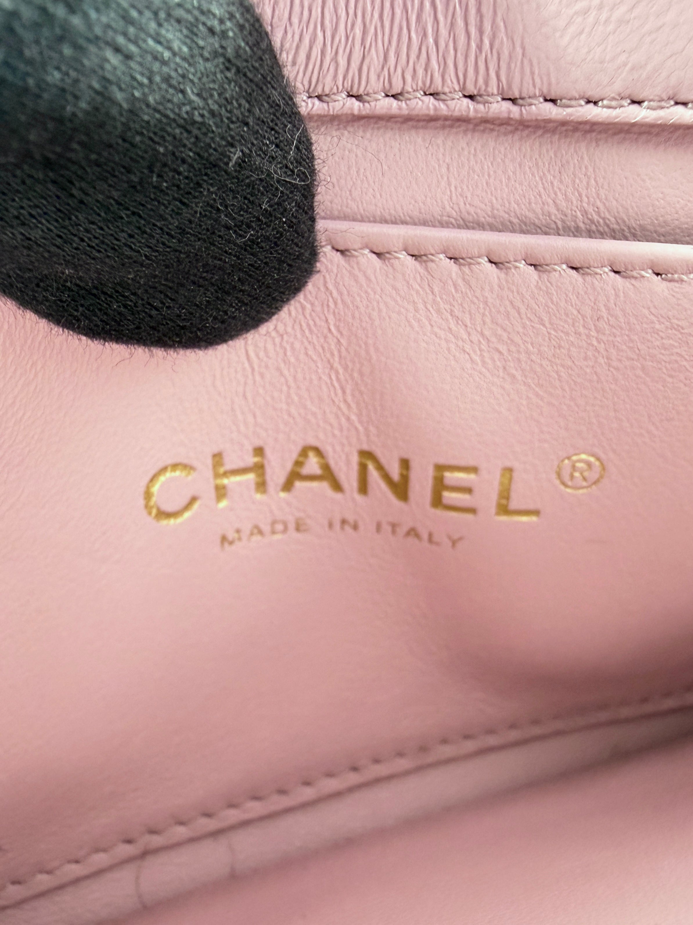 Chanel pink Match small flap bag P0H1C0H5