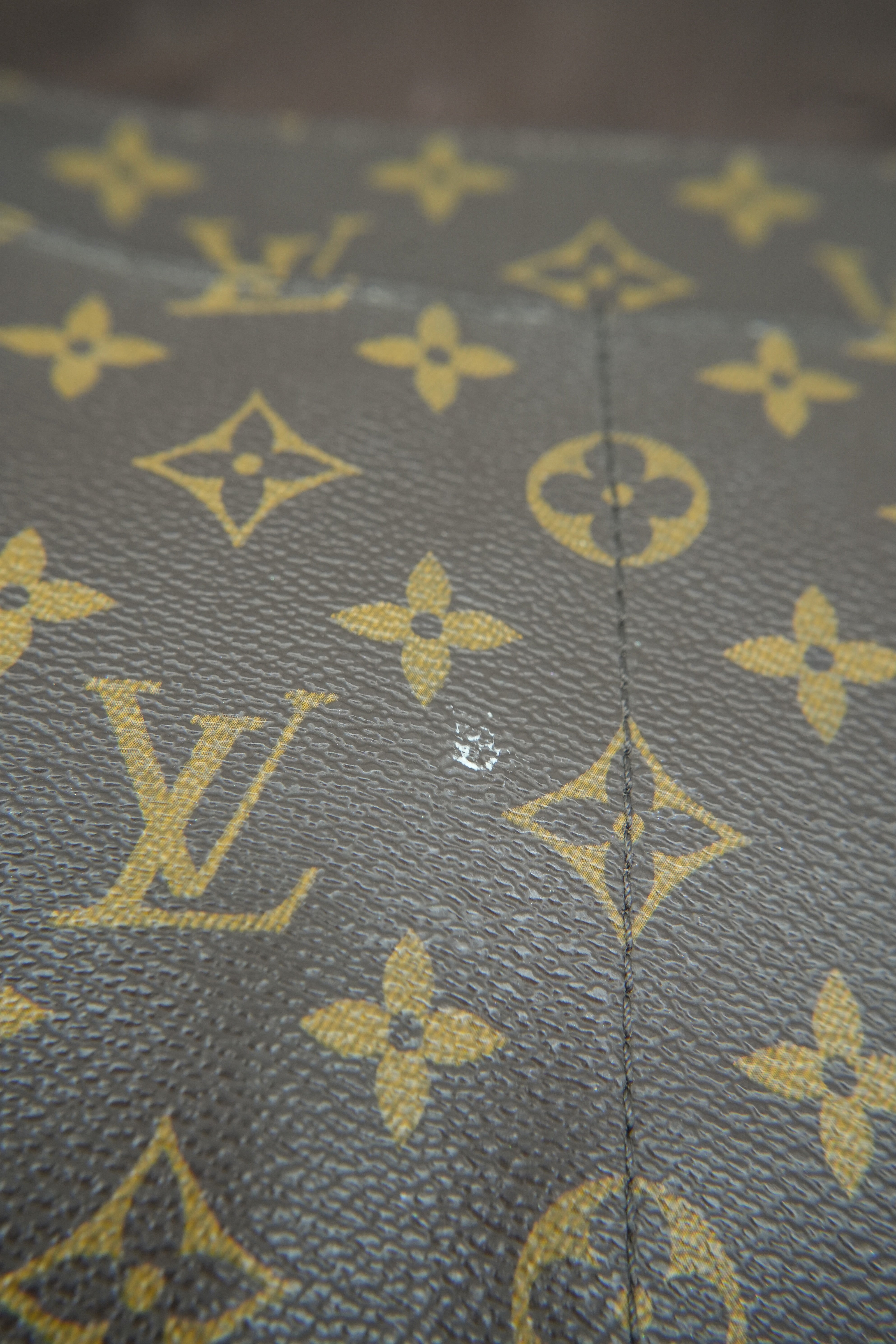 Louis Vuitton monogram Menilmontant PM DU3162