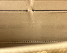 Louis Vuitton vernis zippy wallet SP5102