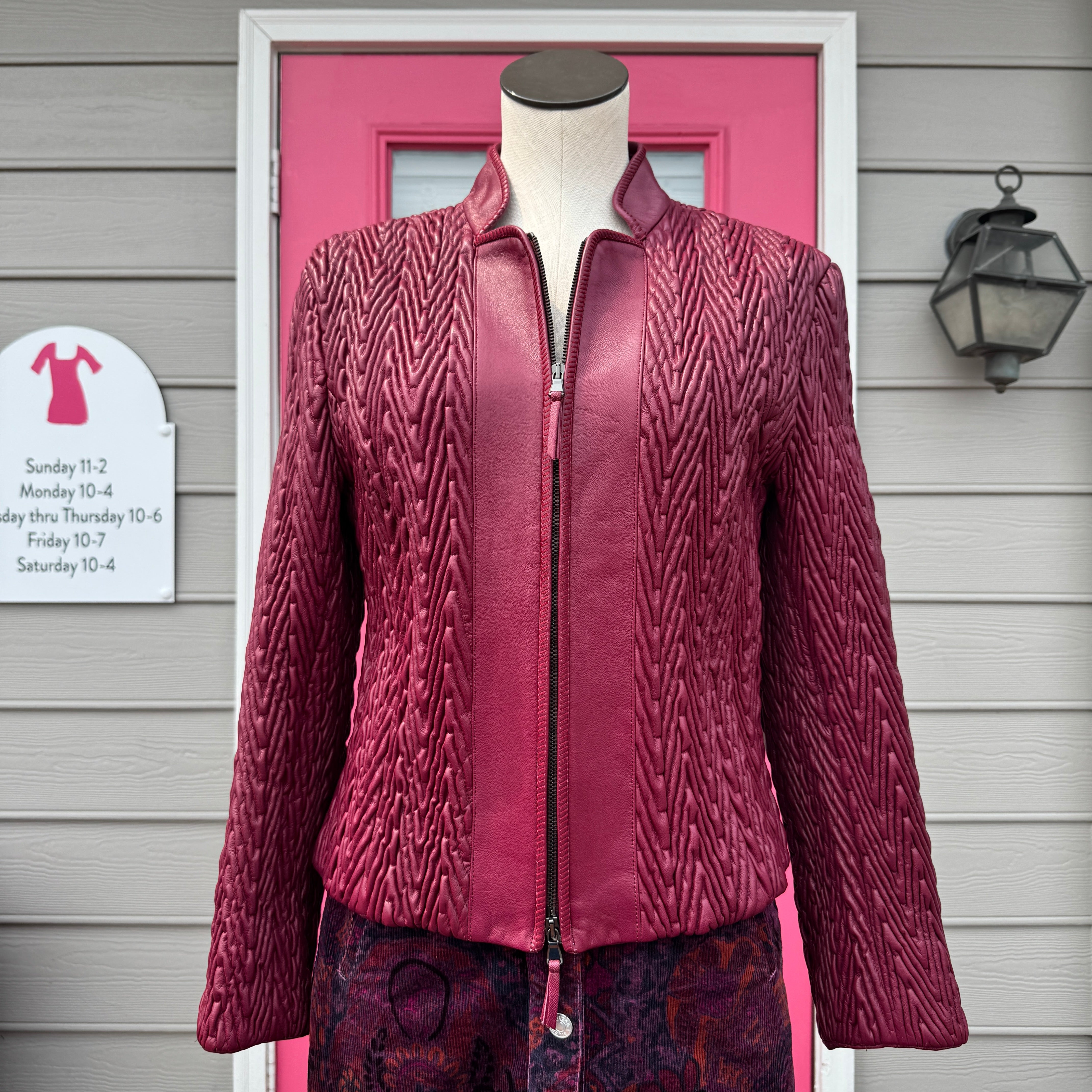 Pierotucci burgundy pleated leather zip up jacket size M (best guess)