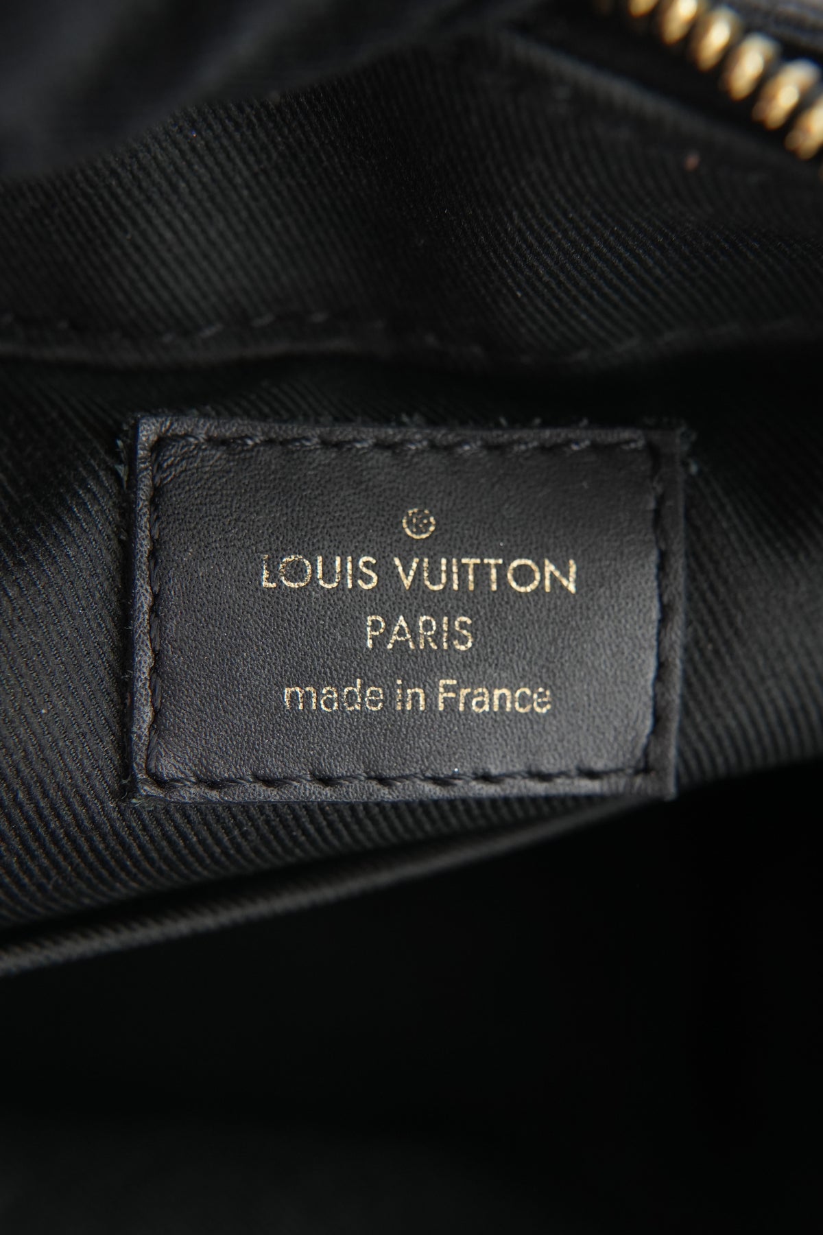 Louis Vuitton monogram black Saintonge crossbody DU2168